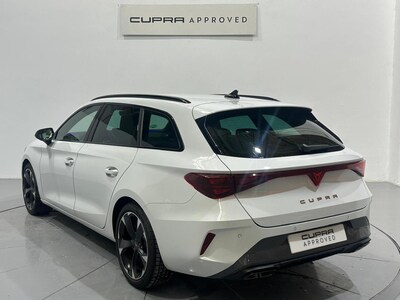 CUPRA Leon Sportstourer 1.5 eTSI DSG 110 kW (150 CV) — photo 2