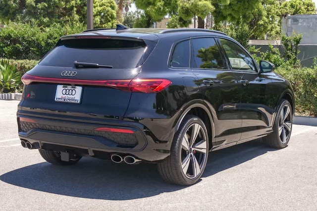2026 Audi SQ5 Premium Plus - Photo 9