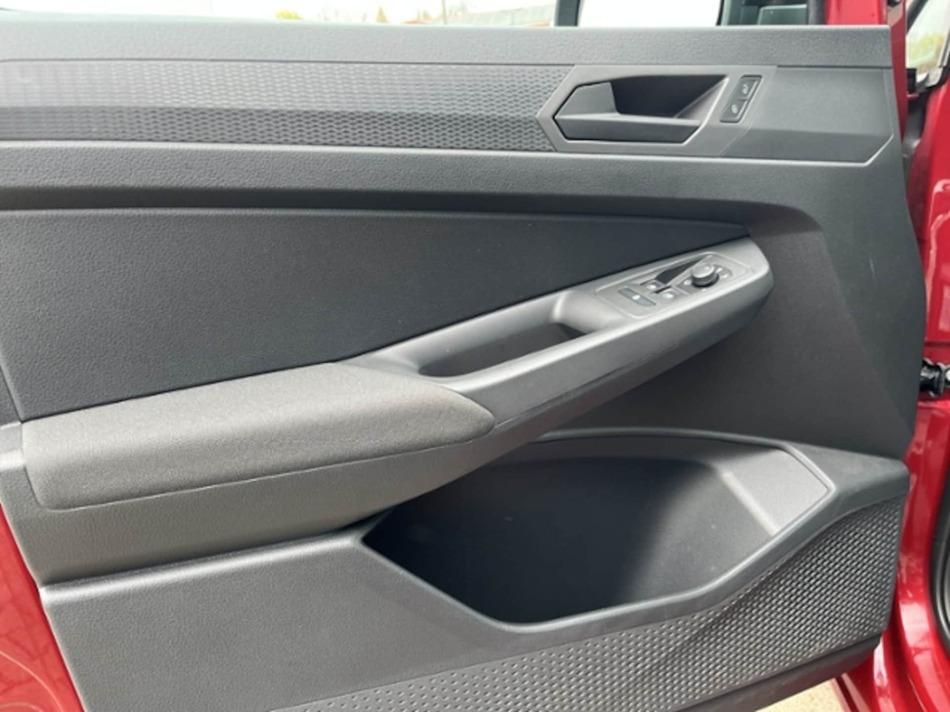 Volkswagen Caddy Basis-Modell