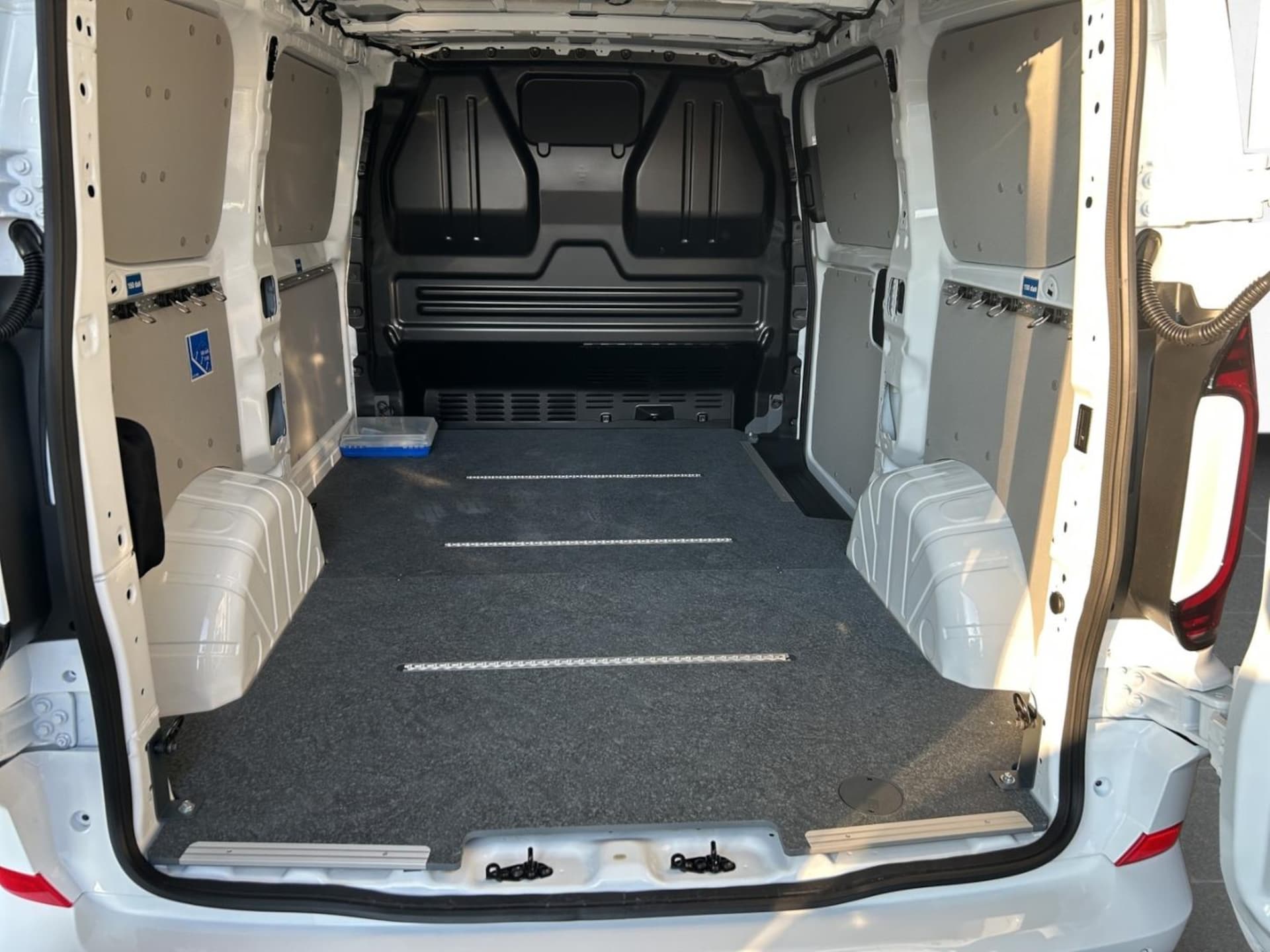 Volkswagen Transporter Kasten kurzer Radstand