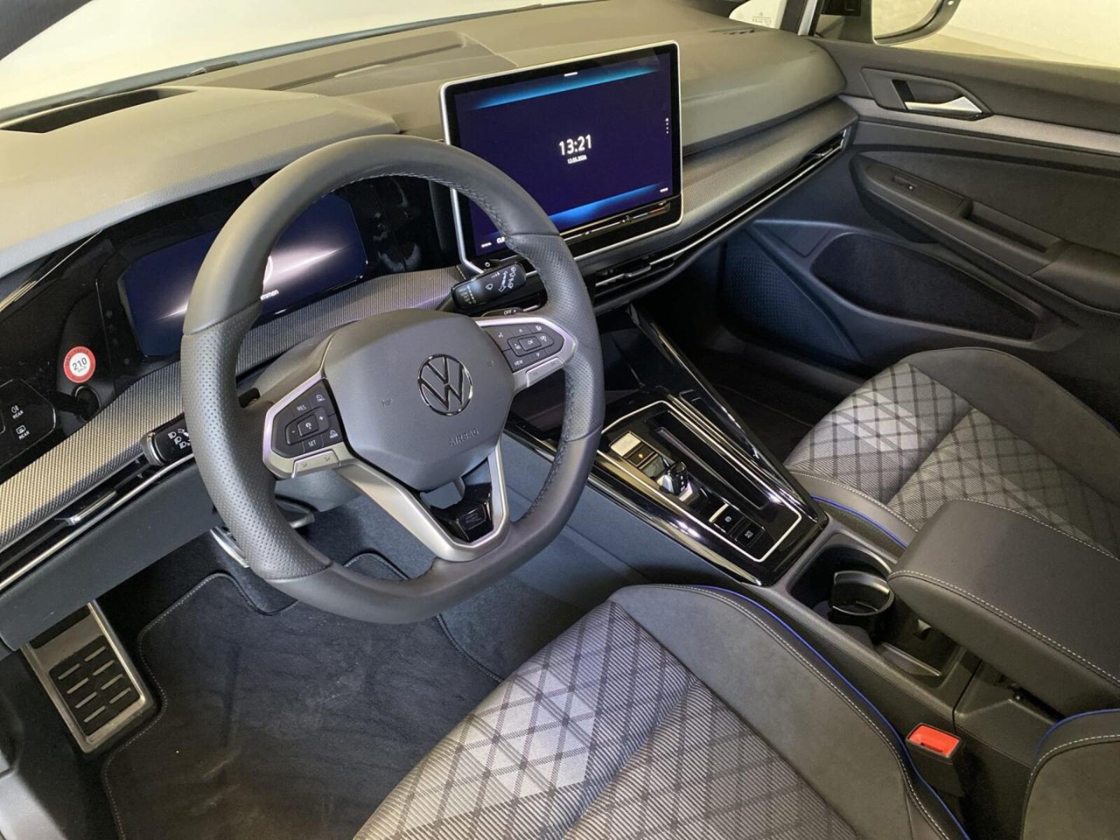 Volkswagen Golf Variant – Bild 6