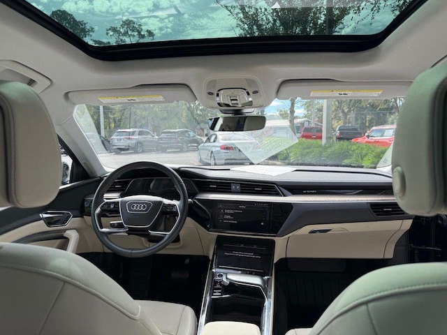2024 Audi Q8 e-tron