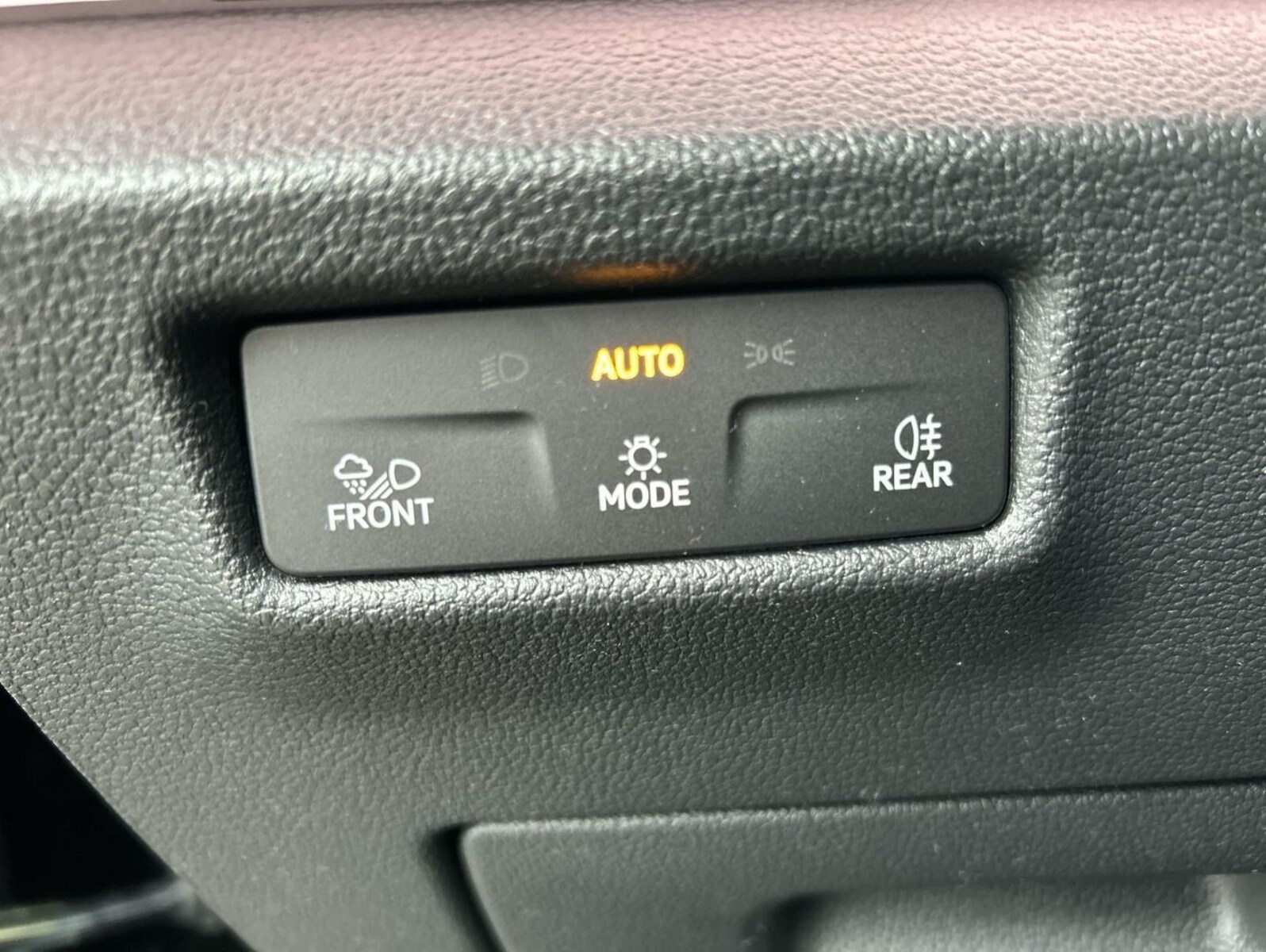 Volkswagen Tiguan – Bild 14