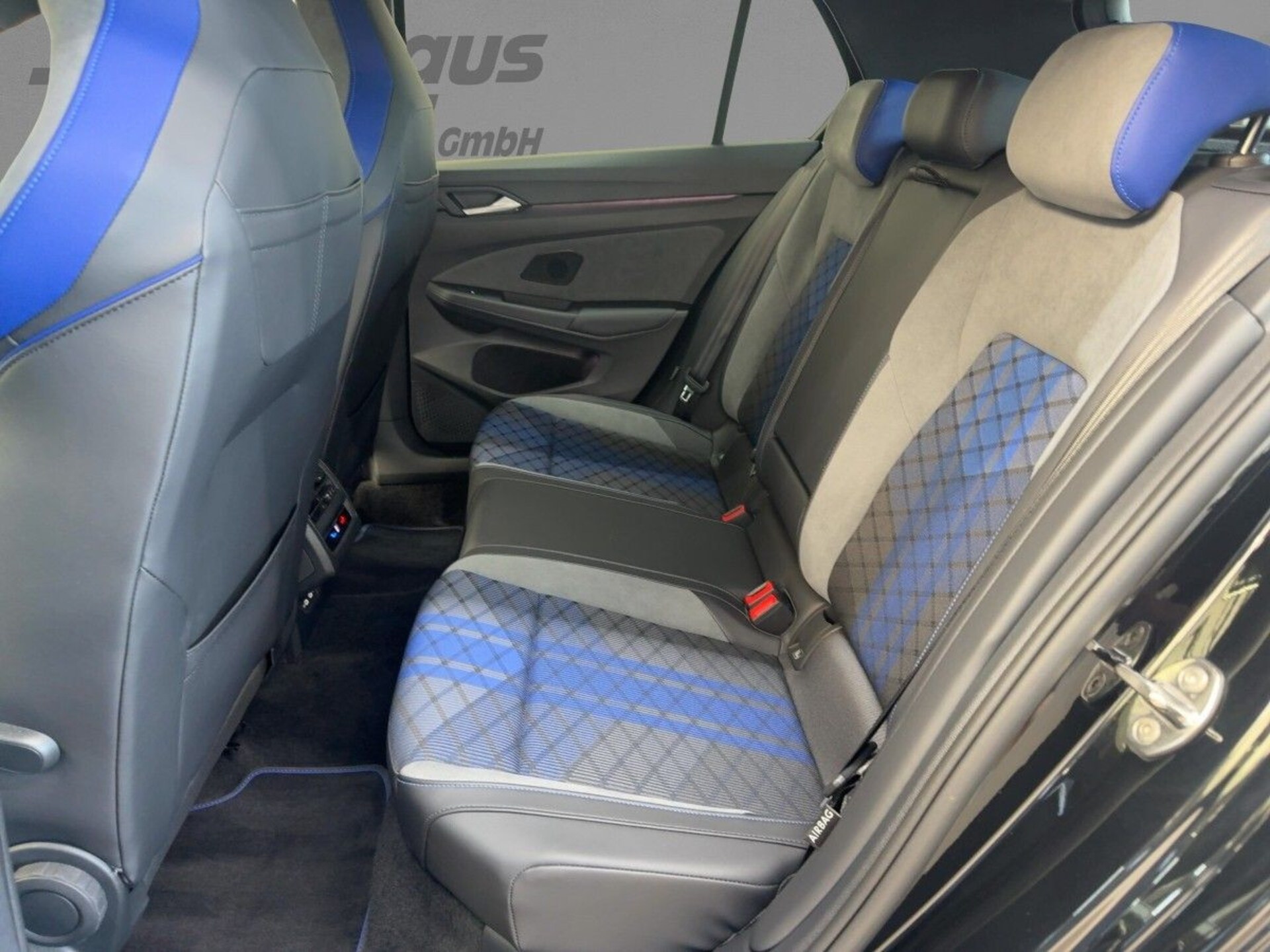 Volkswagen Golf R