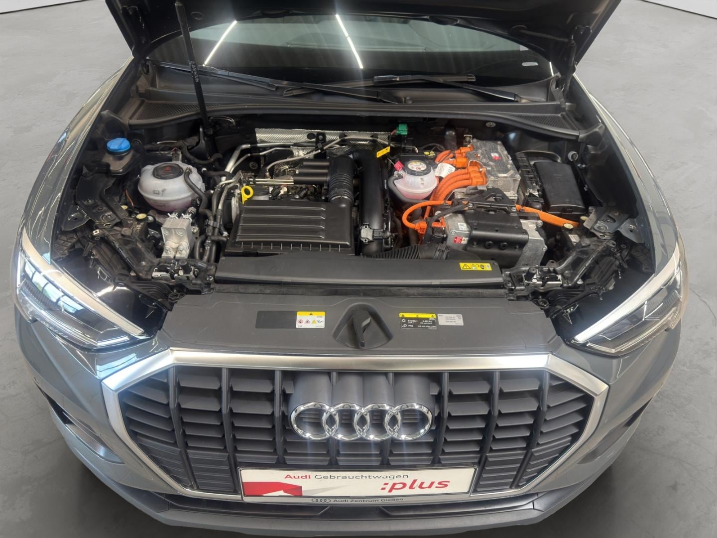 Bild über Audi Q3 TFSI e 45 TFSI e S tronic - für weitere Informationen kontaktieren Sie den Audi Partner
