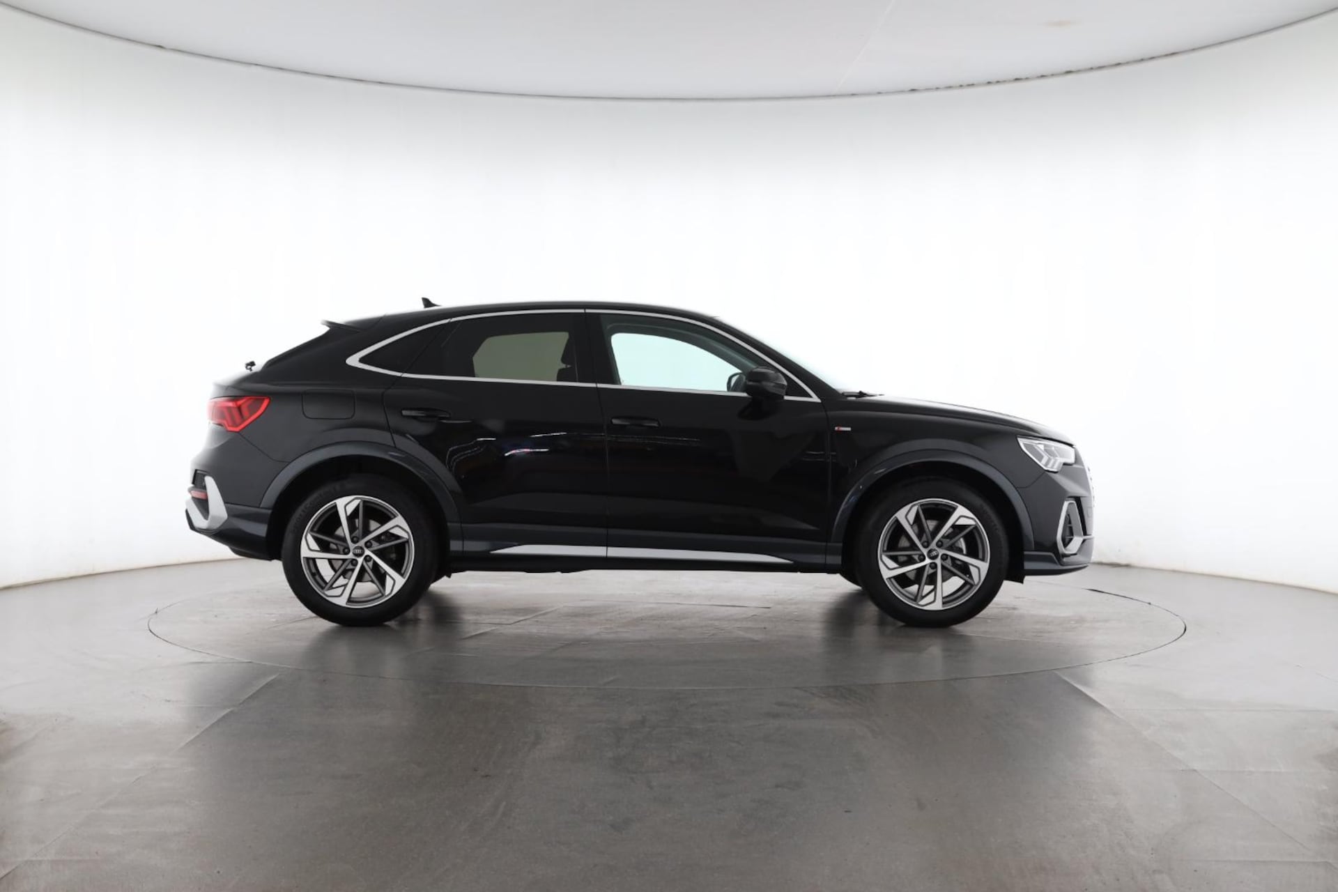 Audi Q3 Sportback S line