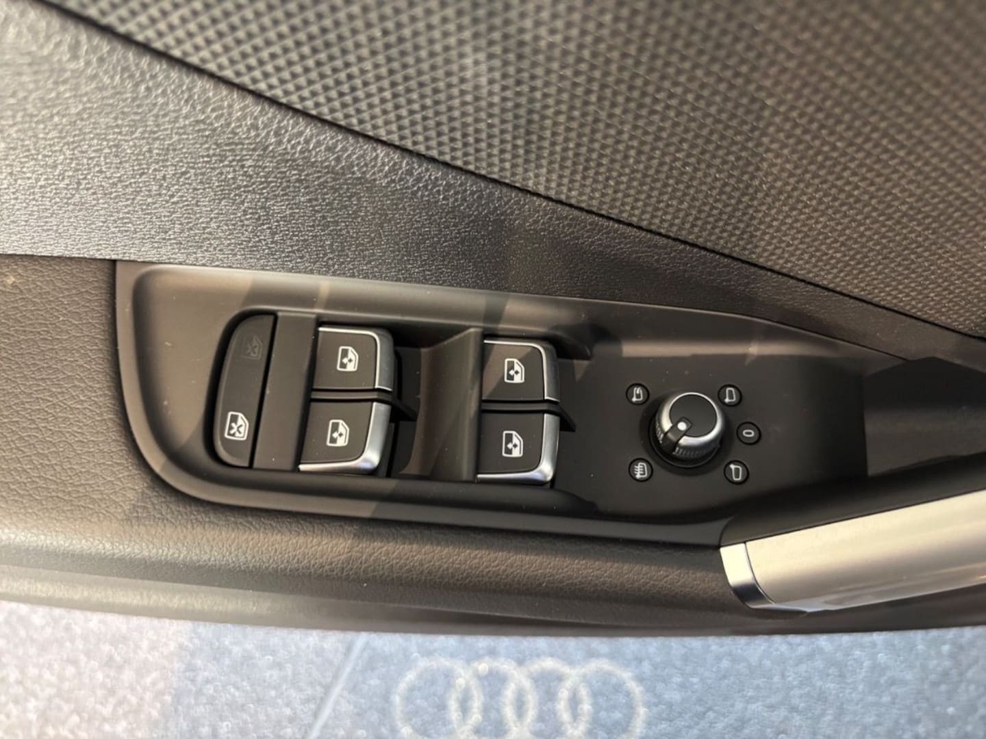 Bild über Audi Q2 advanced 35 TFSI S tronic - für weitere Informationen kontaktieren Sie den Audi Partner