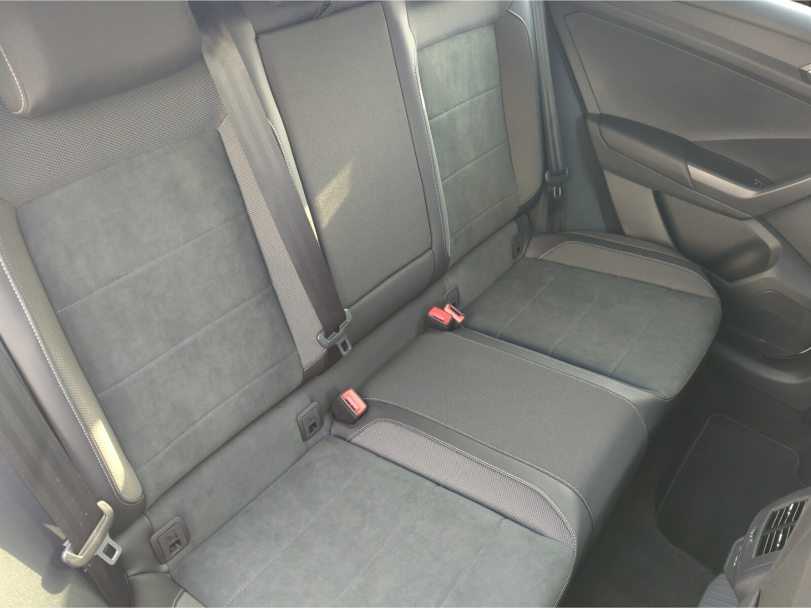 Volkswagen T-Roc – Bild 12