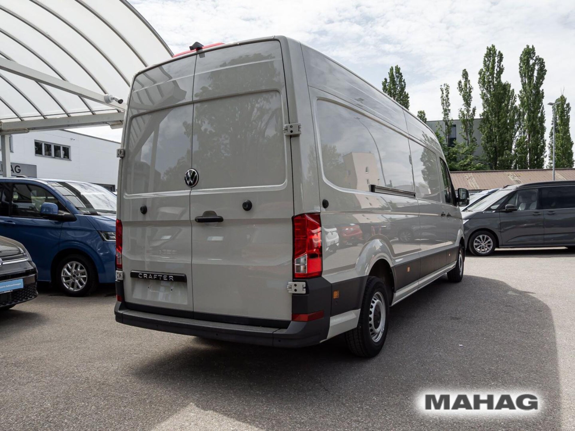 Volkswagen Crafter Kasten langer Radstand