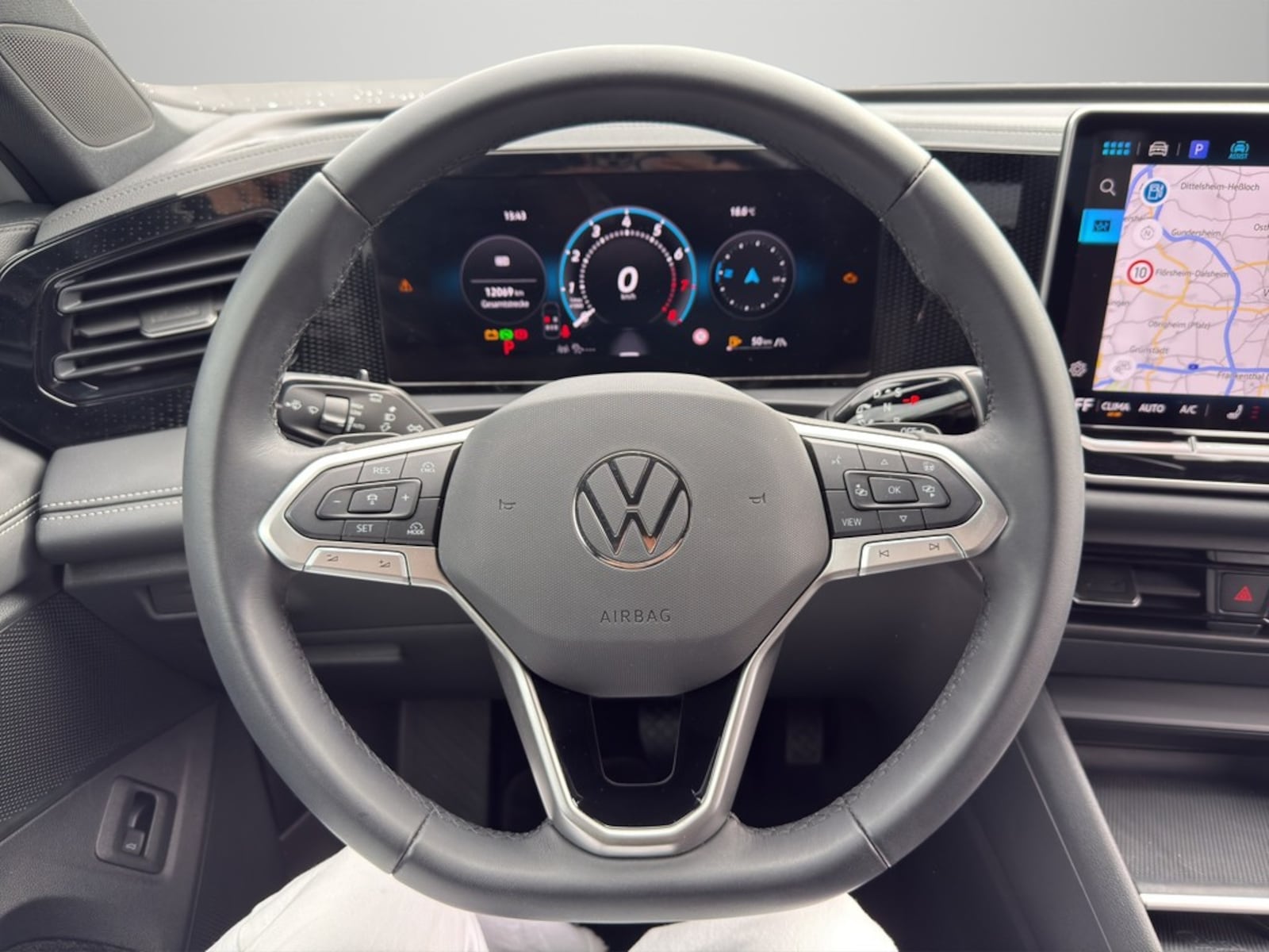 Volkswagen Tiguan – Bild 9