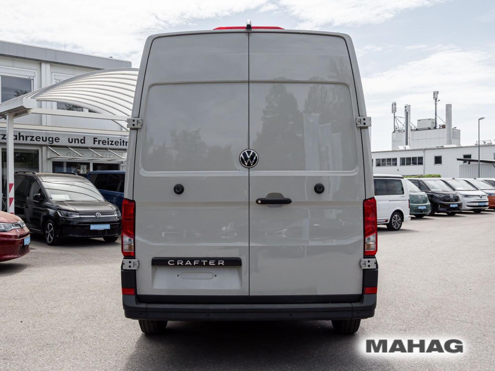 Volkswagen Crafter Kasten langer Radstand