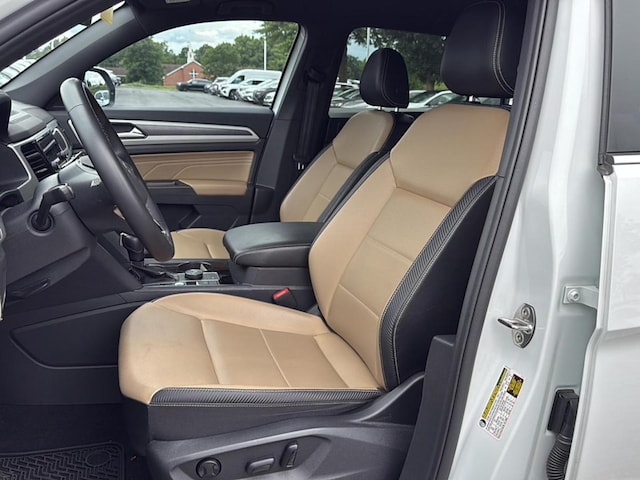 2022 Volkswagen Atlas Cross Sport SE w/Tech - Photo 12
