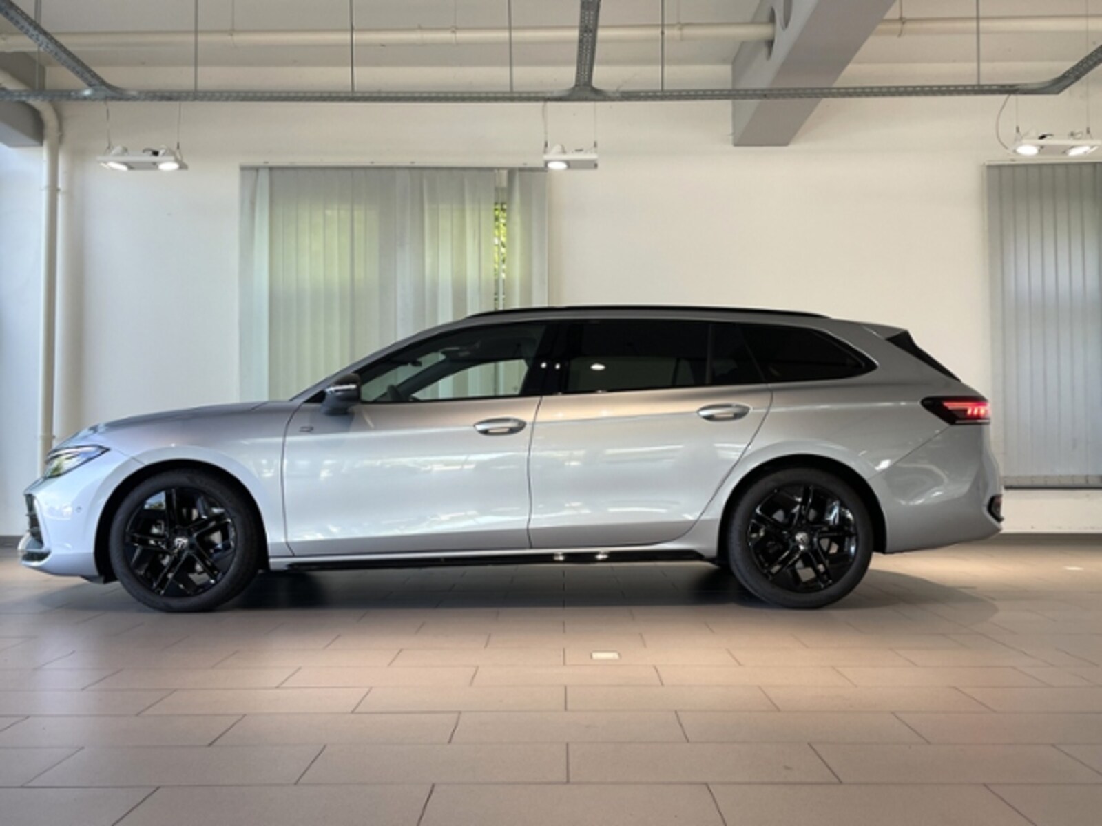 Volkswagen Passat – Bild 3