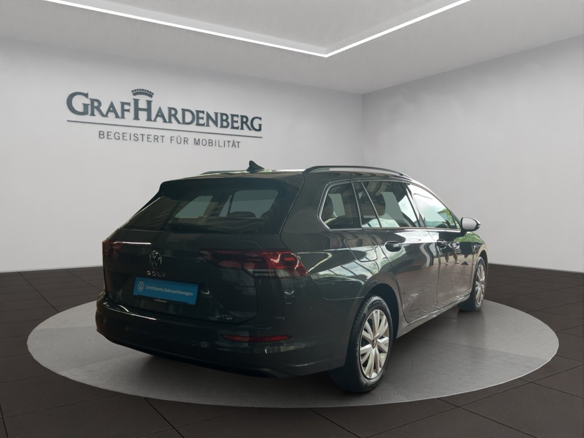 Volkswagen Golf Variant Life