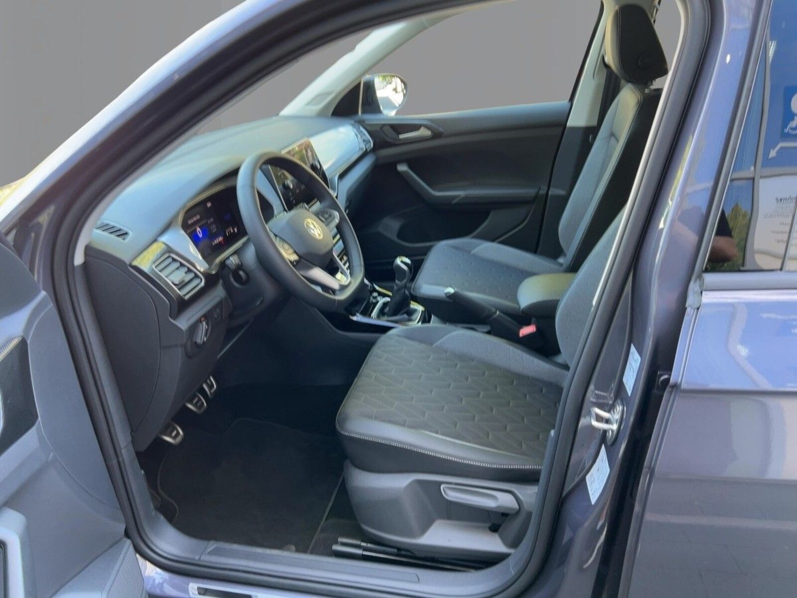 Volkswagen T-Cross – Bild 8