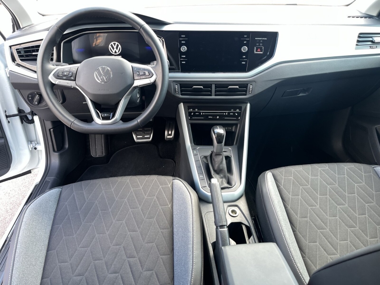 Volkswagen Polo – Bild 8
