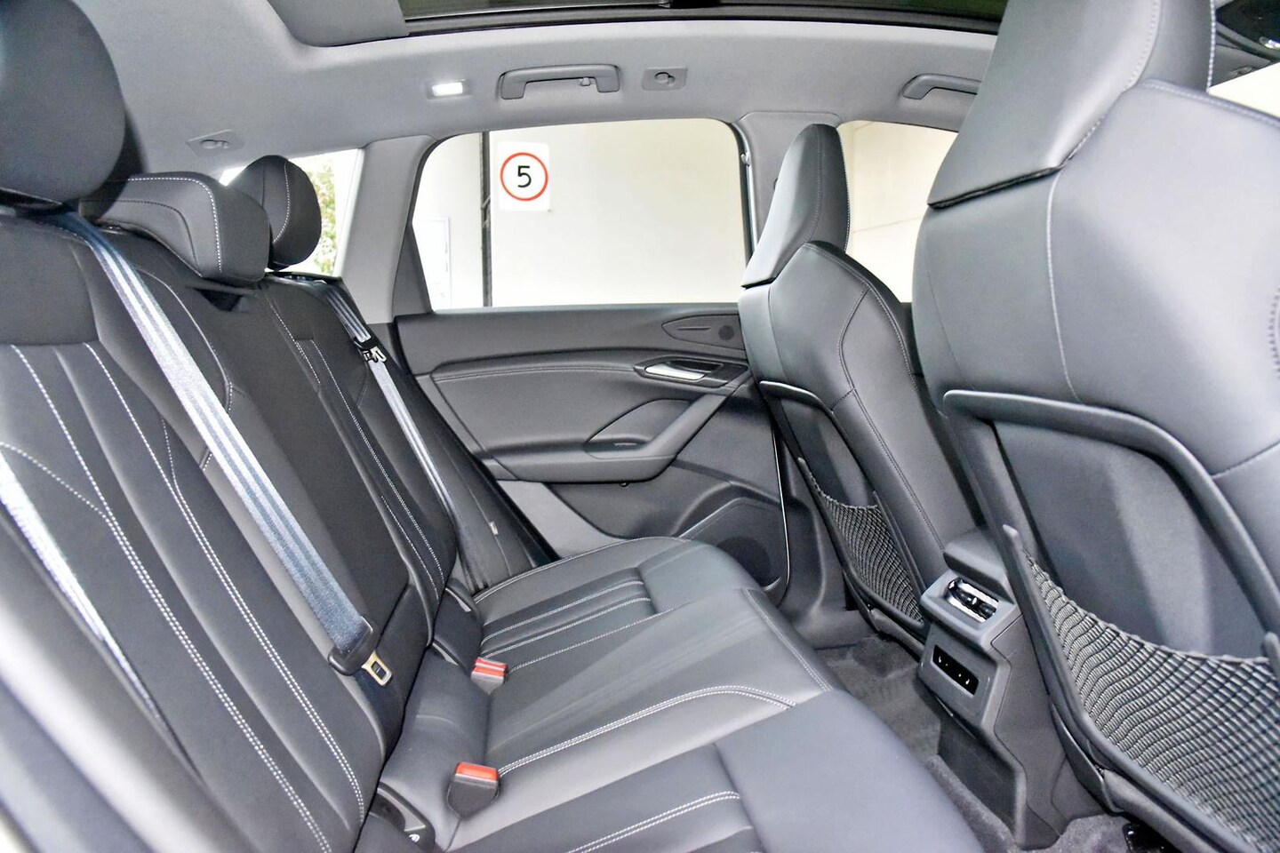 Image about Audi Q6 SUV e-tron e-tron