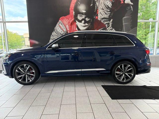 2023 Audi SQ7