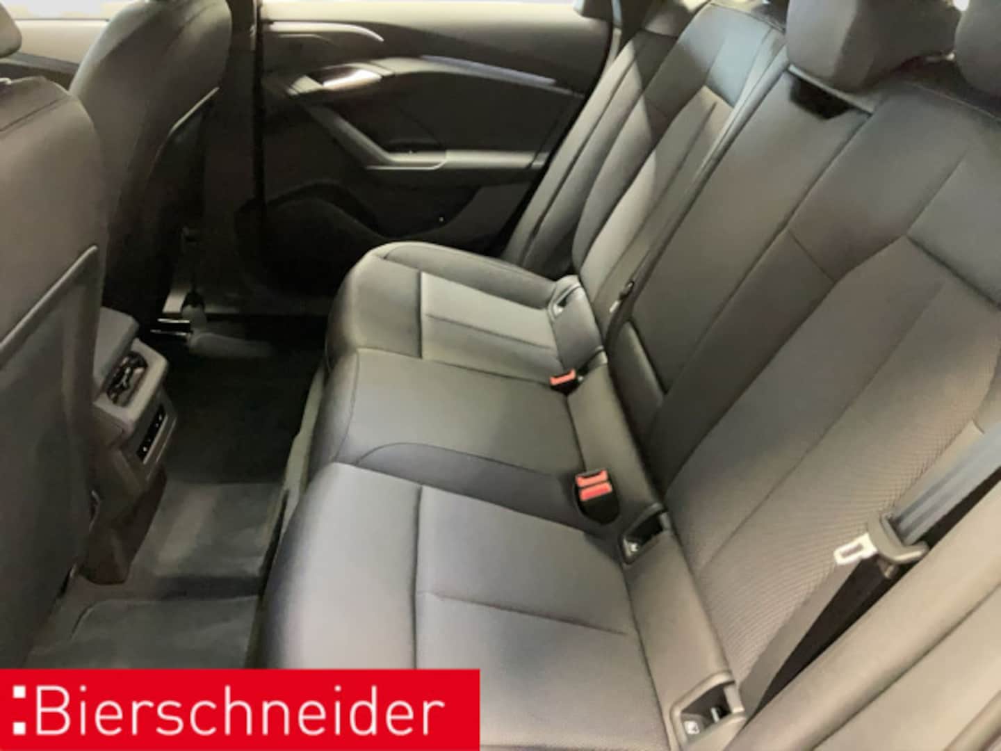 Bild über Audi A6 Avant e-tron e-tron quattro - für weitere Informationen kontaktieren Sie den Audi Partner