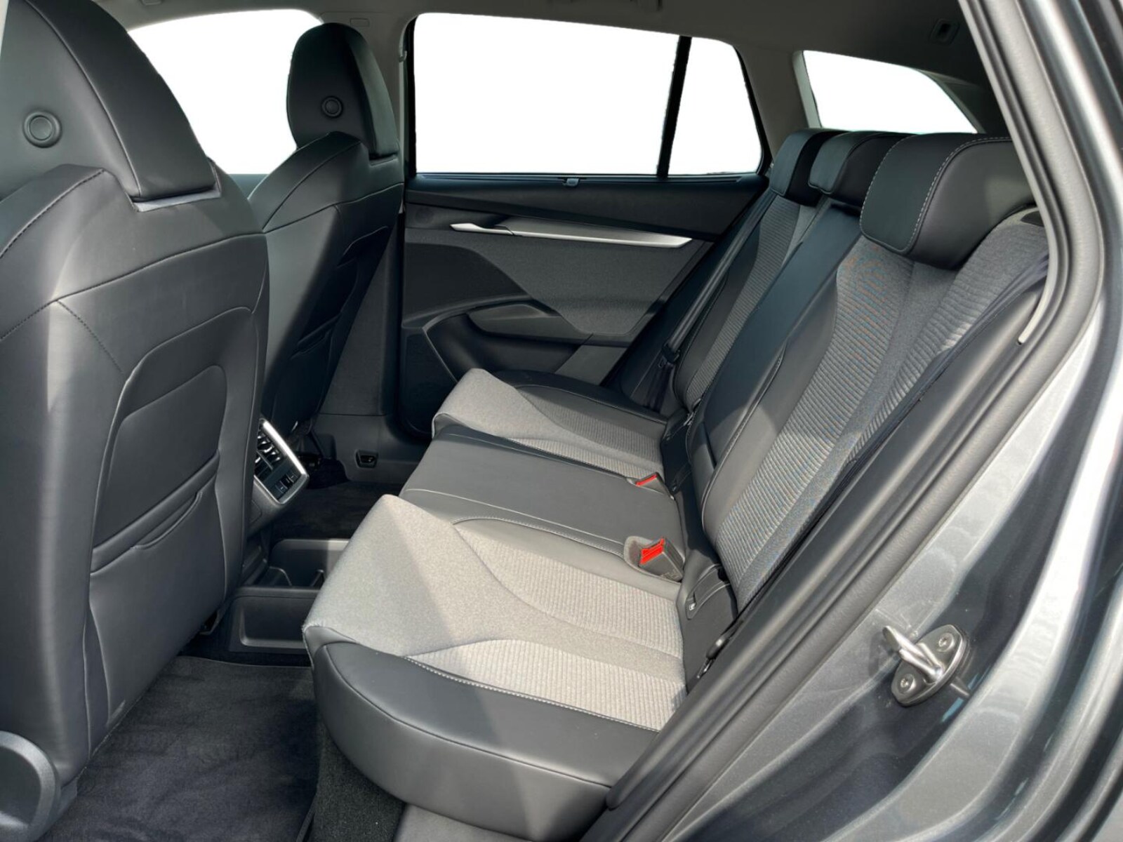 Škoda Enyaq – Bild 10