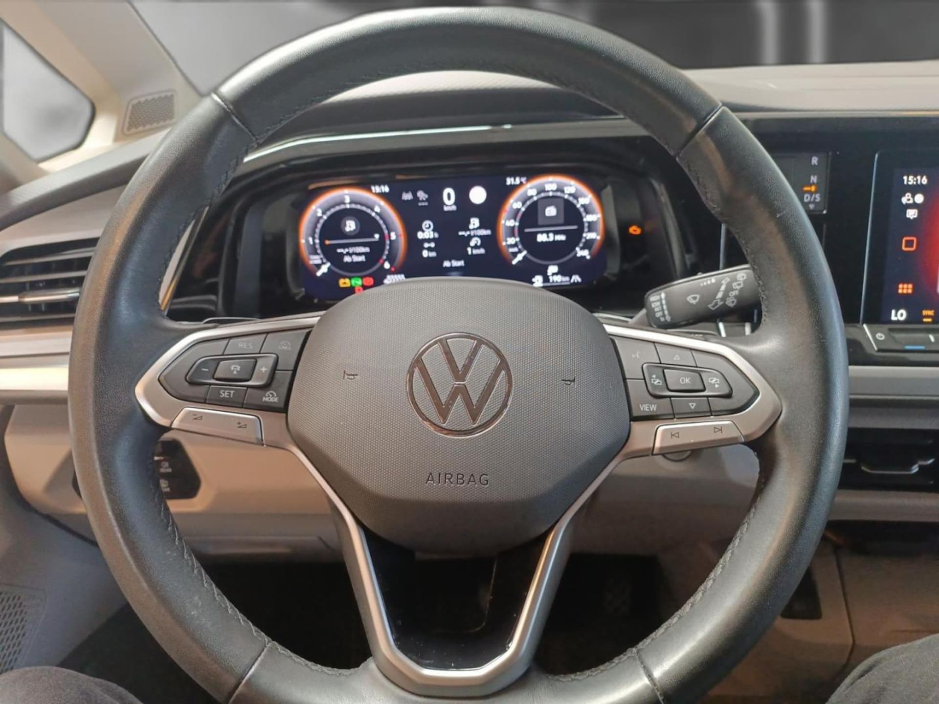 Volkswagen Multivan Life
