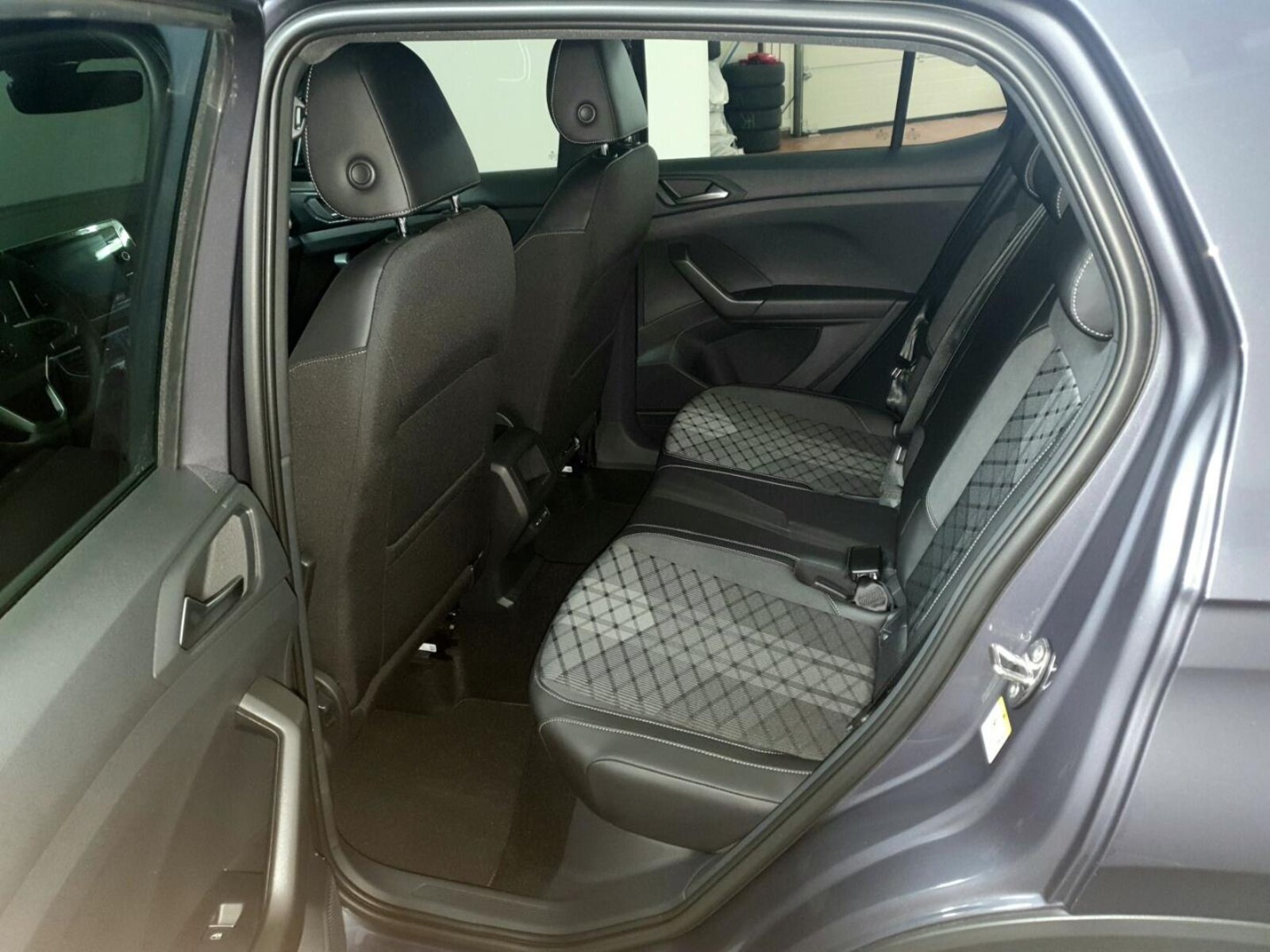 Volkswagen T-Cross – Bild 9