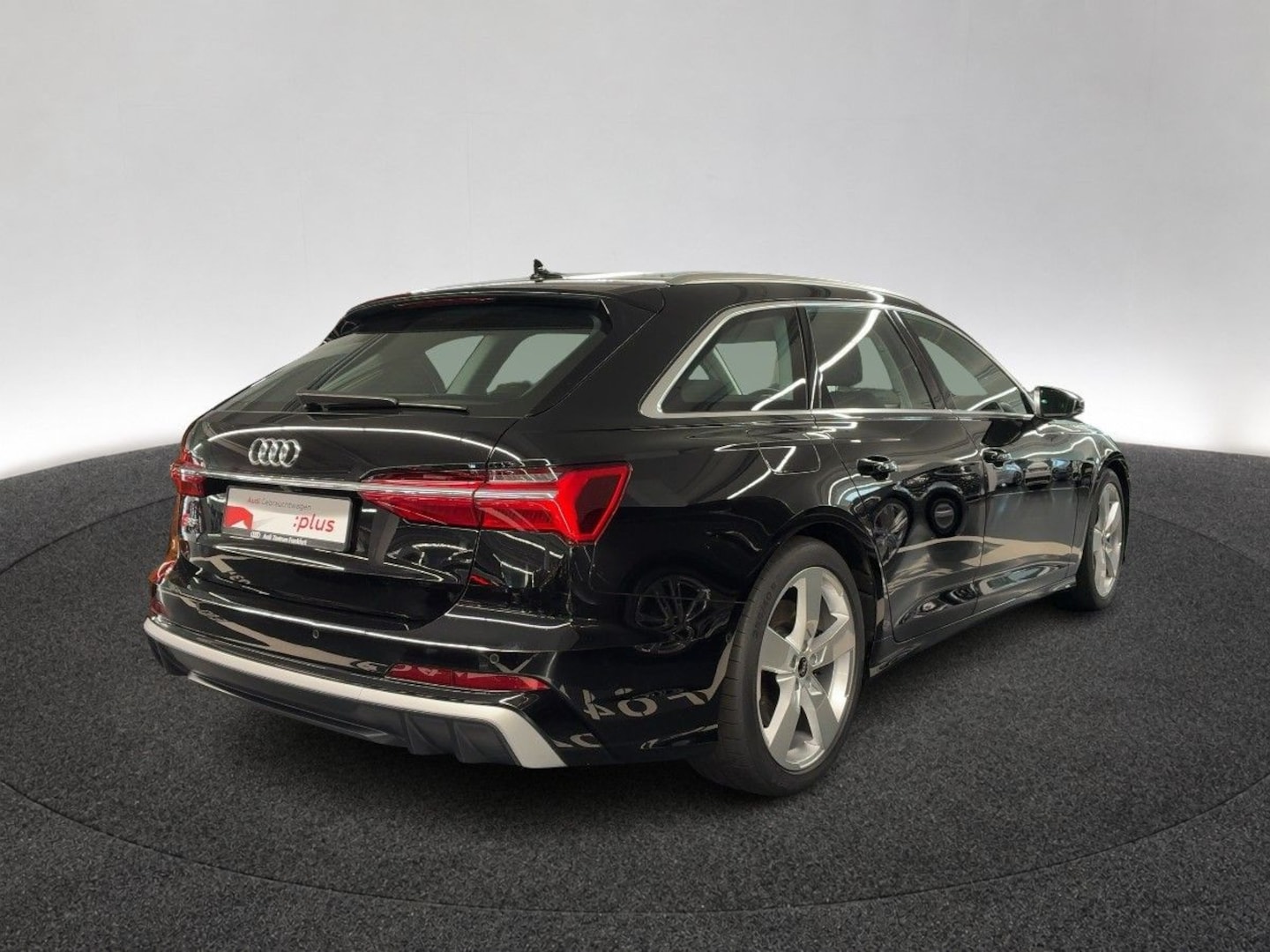 Bild über Audi S6 Avant TDI quattro tiptronic - für weitere Informationen kontaktieren Sie den Audi Partner