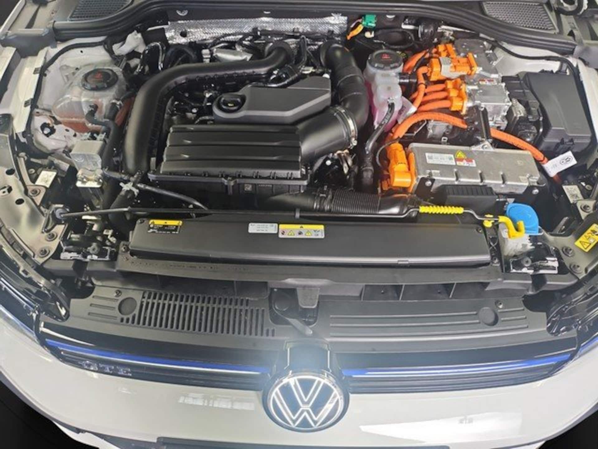 Volkswagen Golf GTE