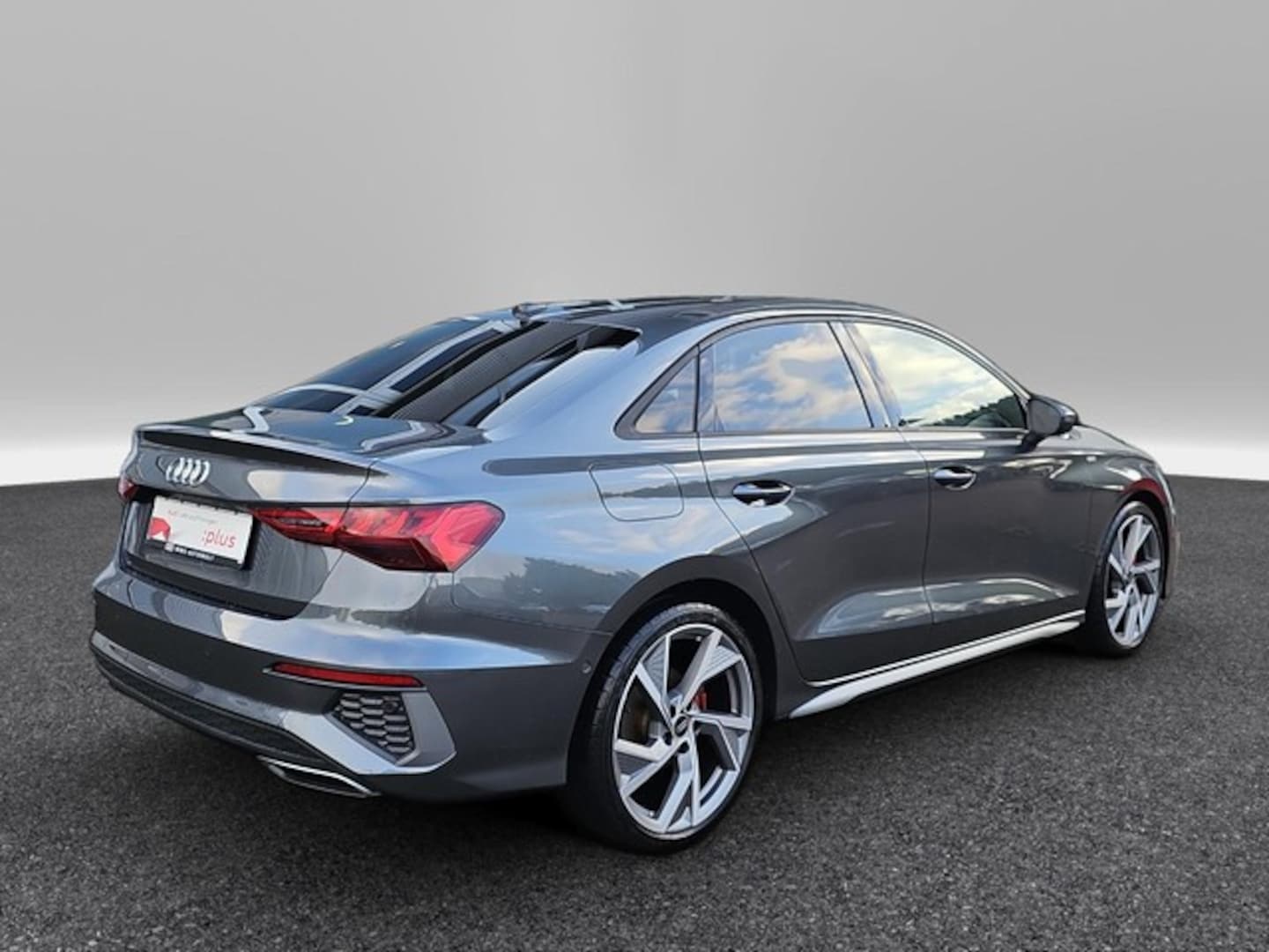 Bild über Audi A3 Limousine S line 35 TDI S tronic - für weitere Informationen kontaktieren Sie den Audi Partner