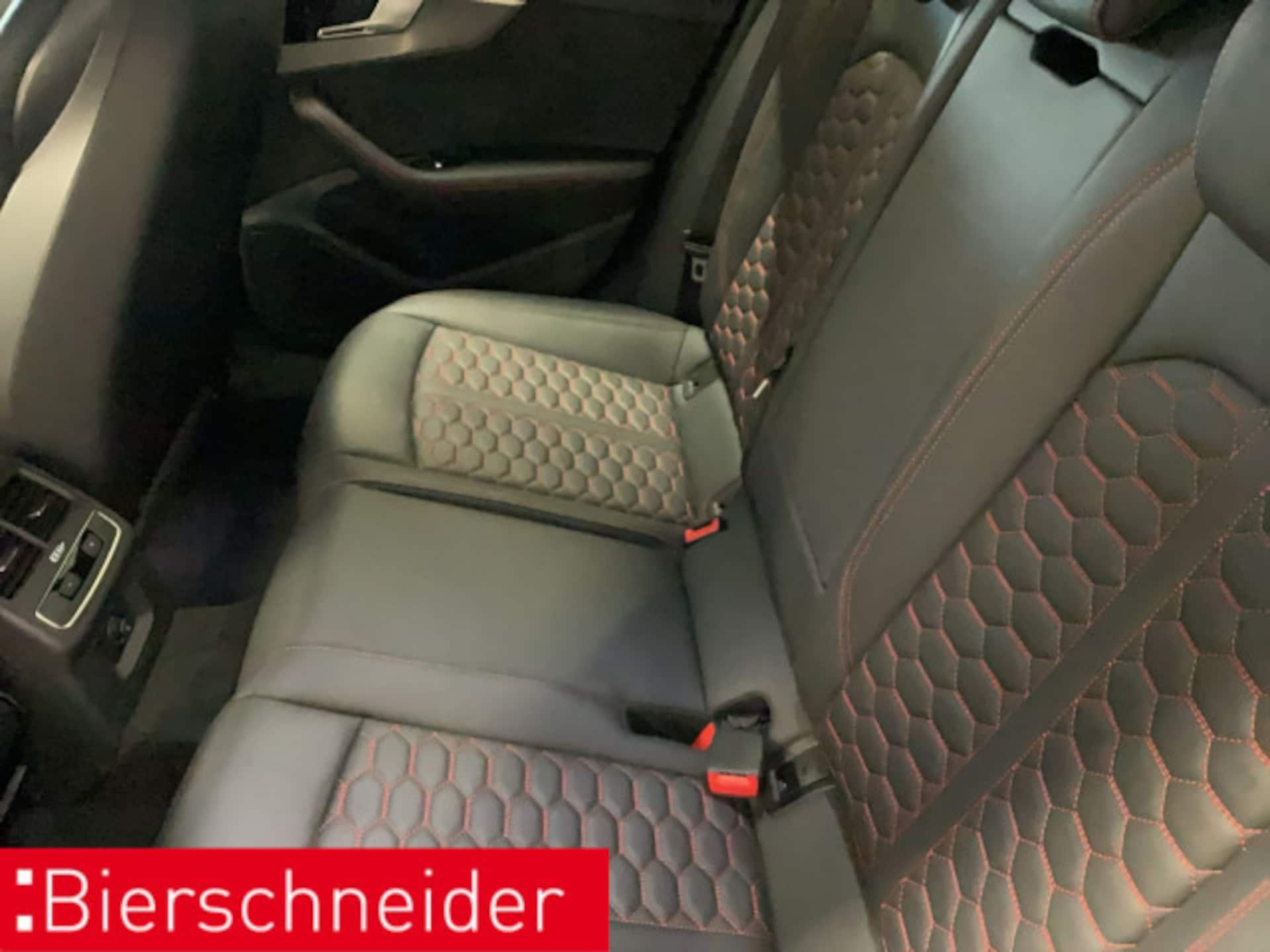 Audi RS 4 Avant