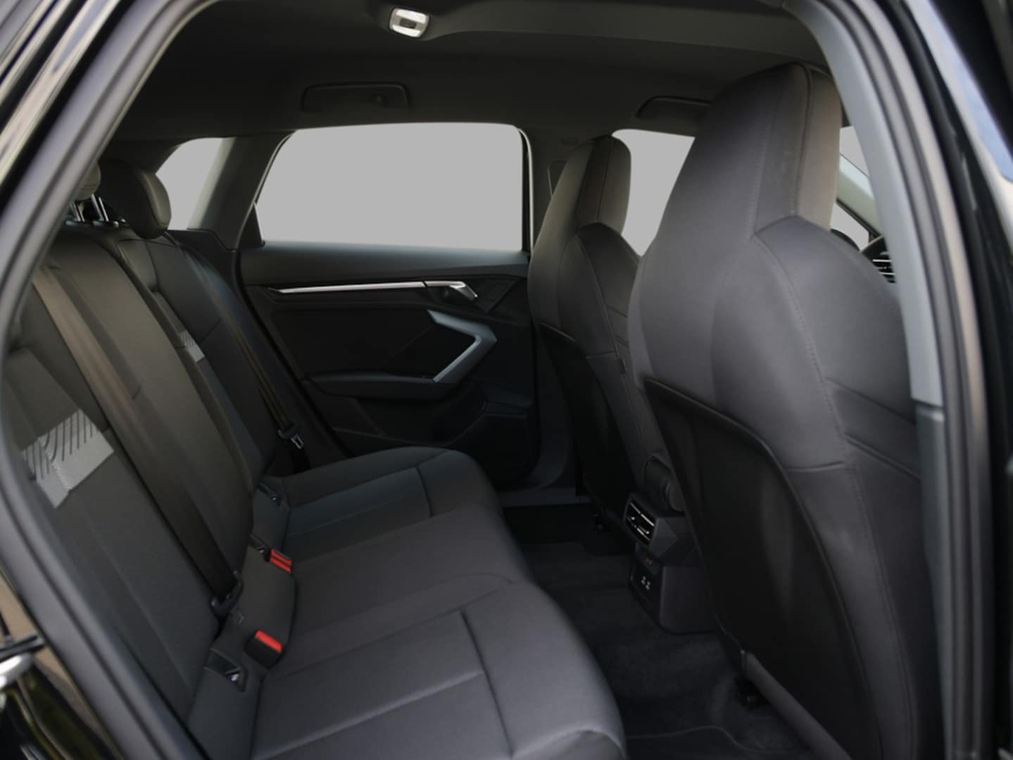 Bild über Audi A3 Sportback S line 35 TDI S tronic - für weitere Informationen kontaktieren Sie den Audi Partner