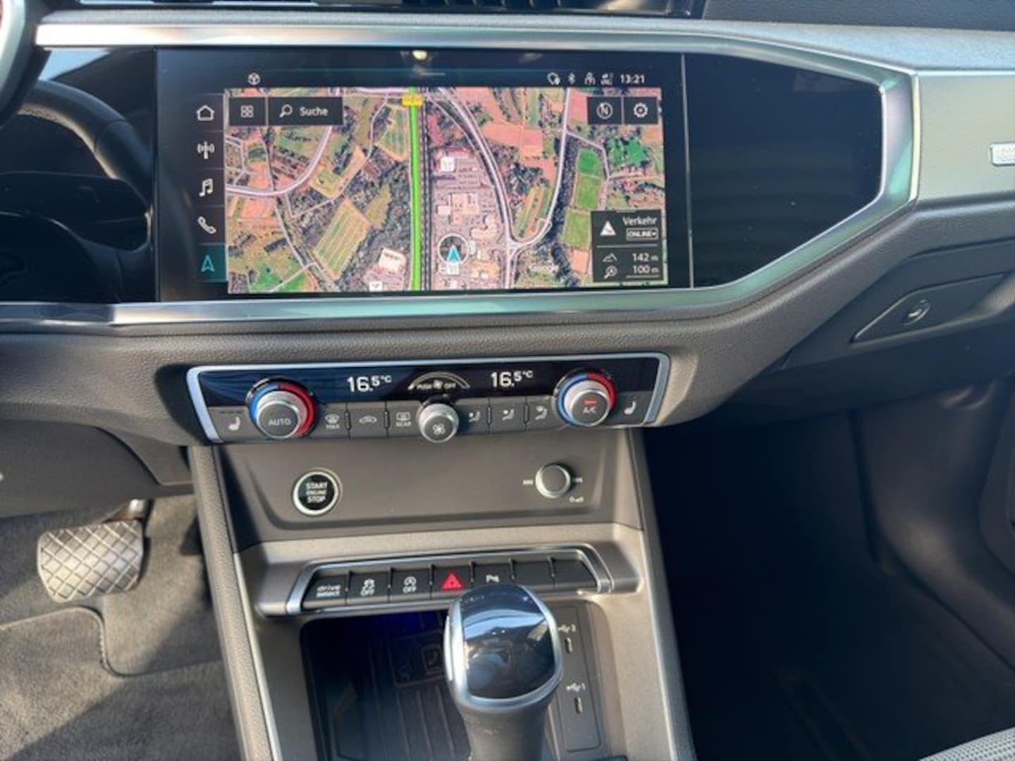 Bild über Audi Q3 advanced 35 TFSI S tronic - für weitere Informationen kontaktieren Sie den Audi Partner