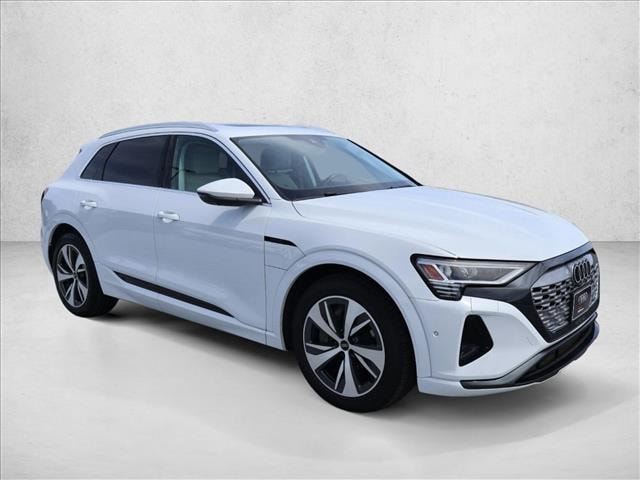 2024 Audi Q8 e-tron
