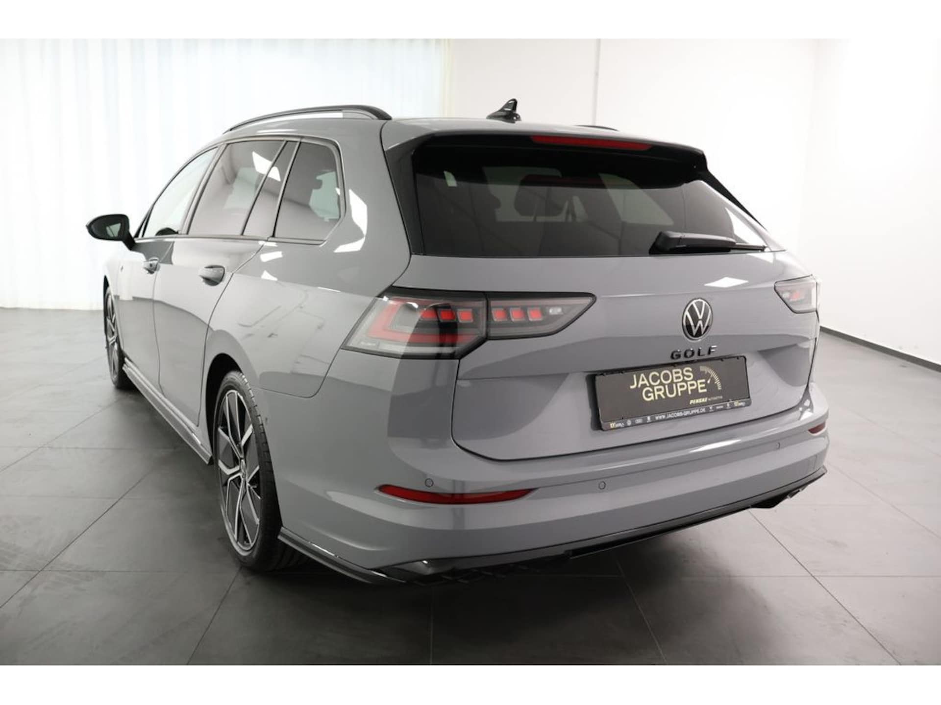 Volkswagen Golf Variant R-Line
