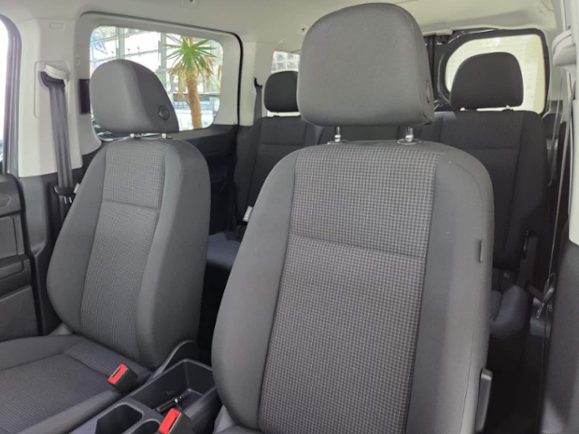 Volkswagen Caddy Maxi Kombi Basis-Modell