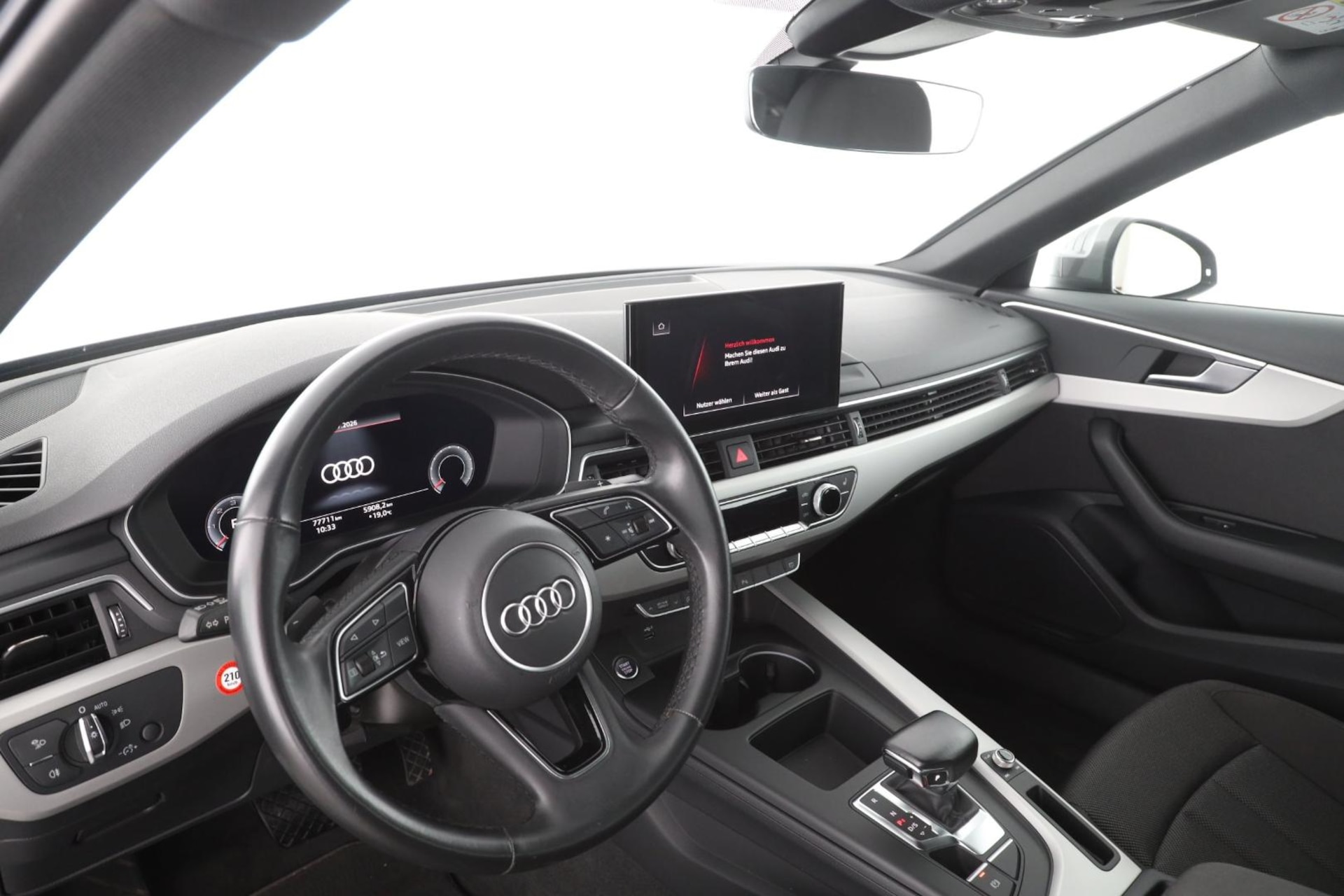 Audi A4 Limousine Advanced