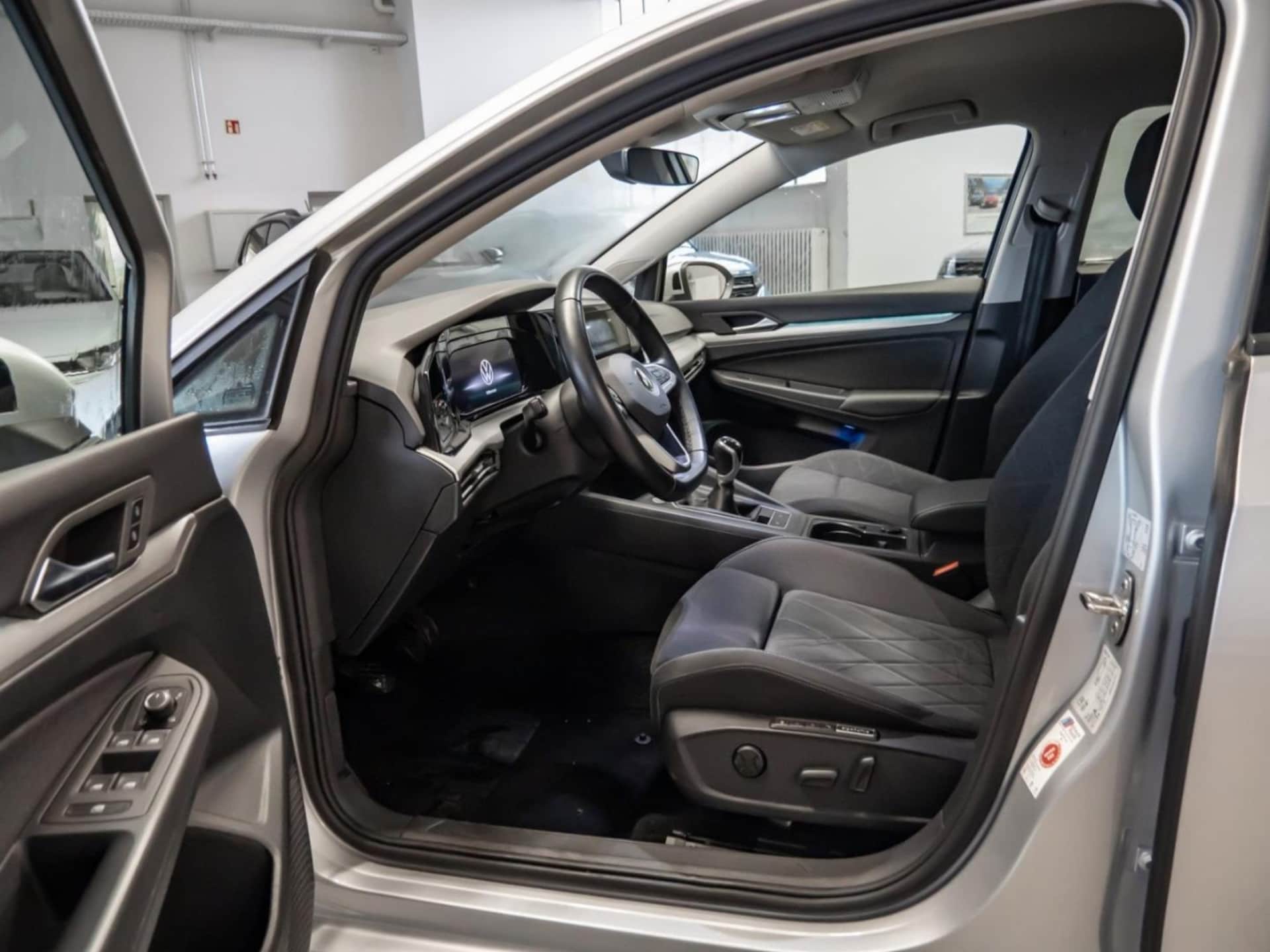 Volkswagen Golf Variant Life