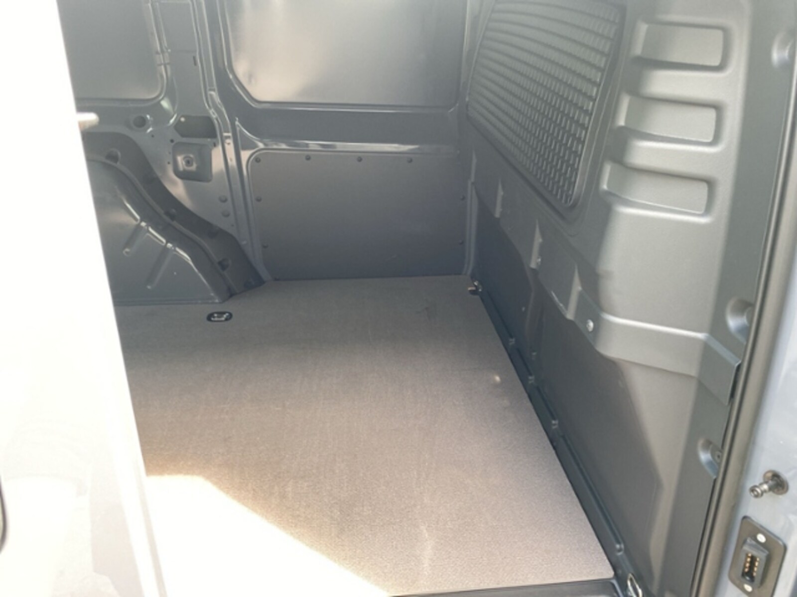 Volkswagen Caddy Maxi Cargo – Bild 11