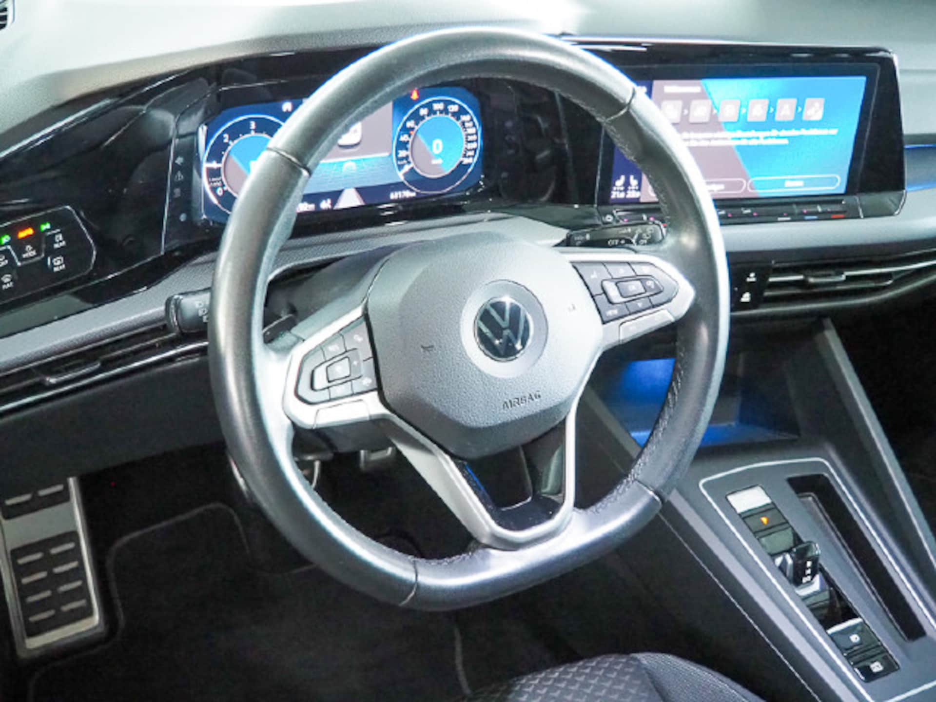 Volkswagen Golf Active