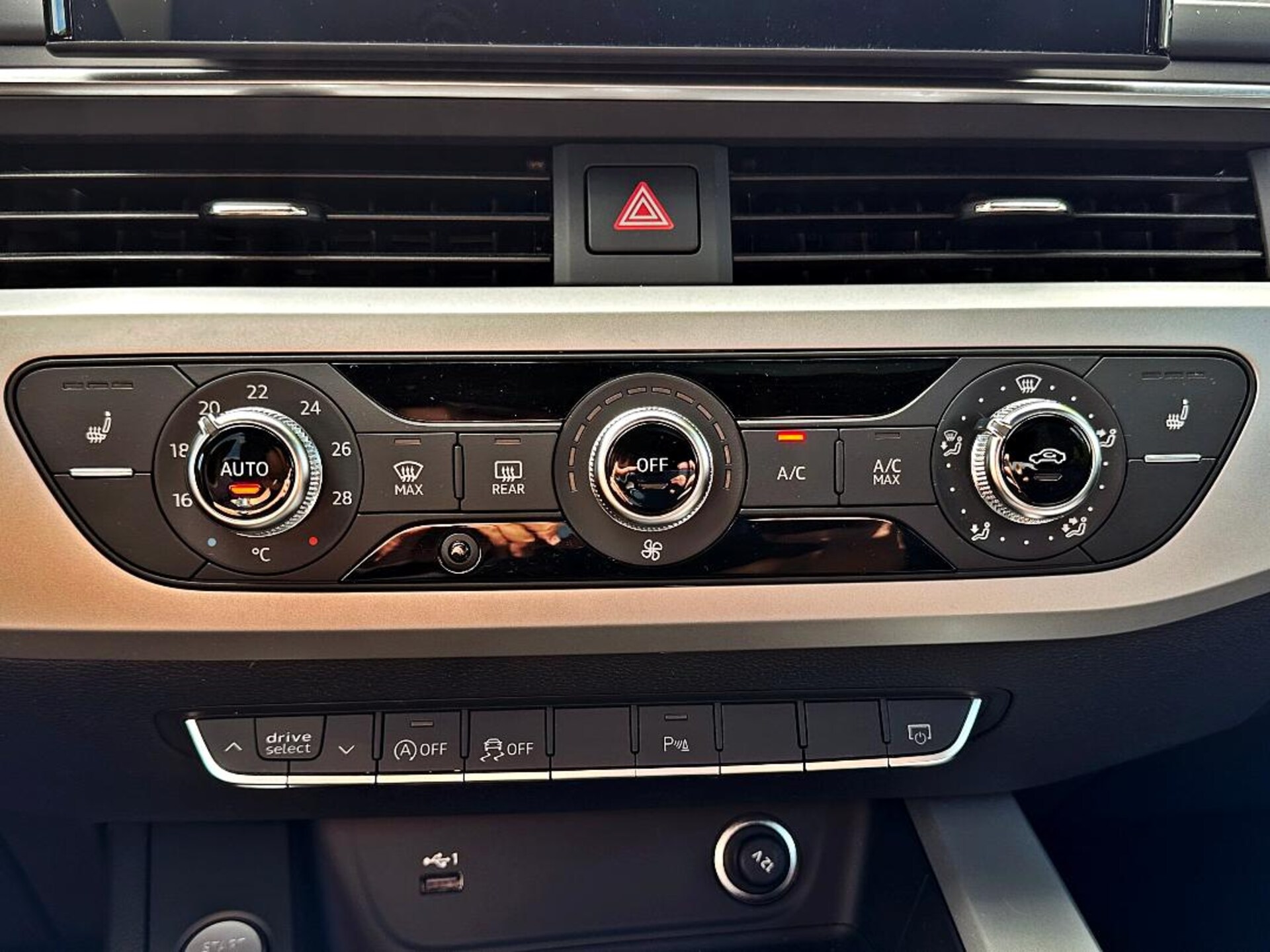 Audi A4 Avant S line