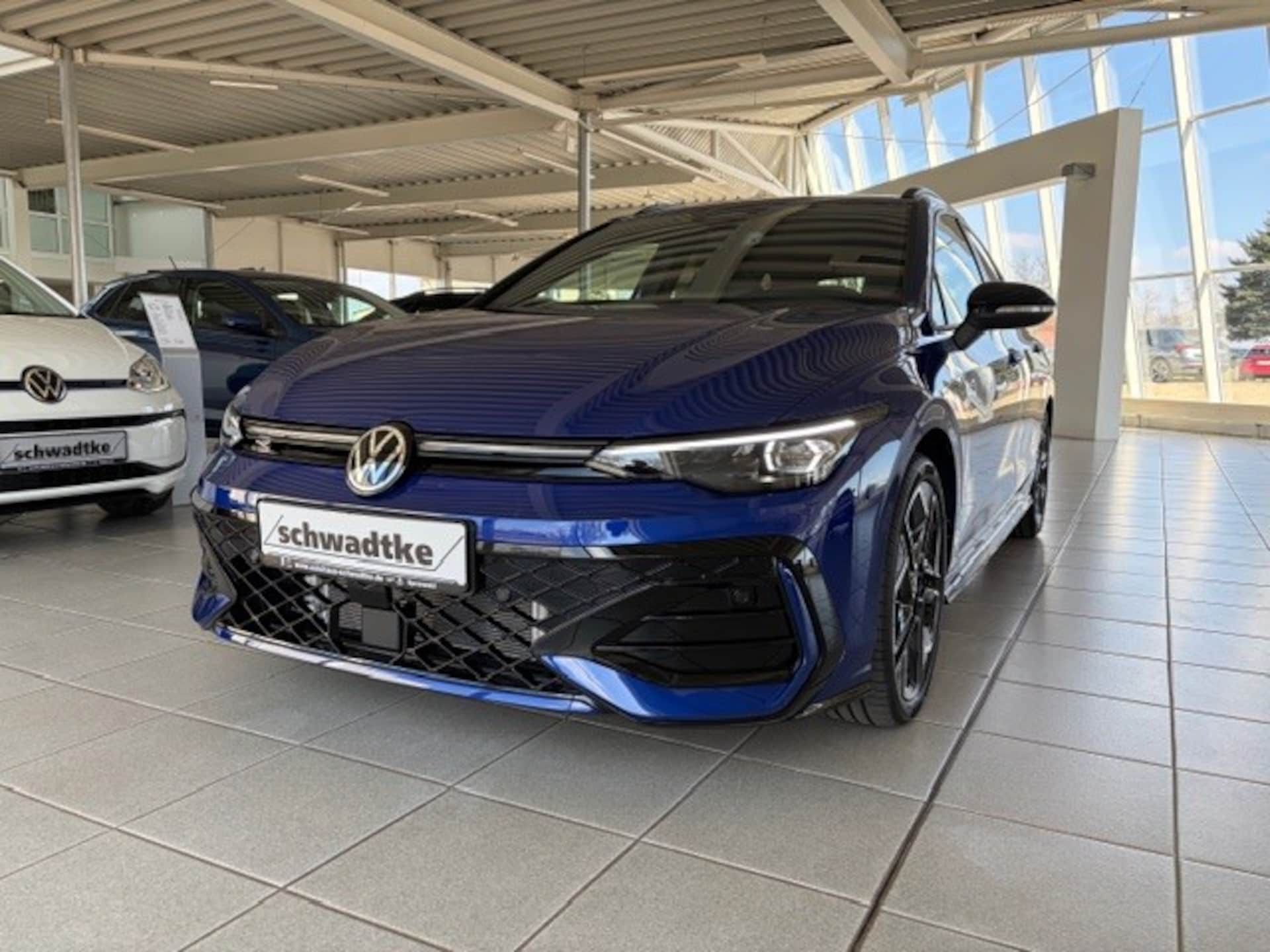 Volkswagen Golf Variant R-Line