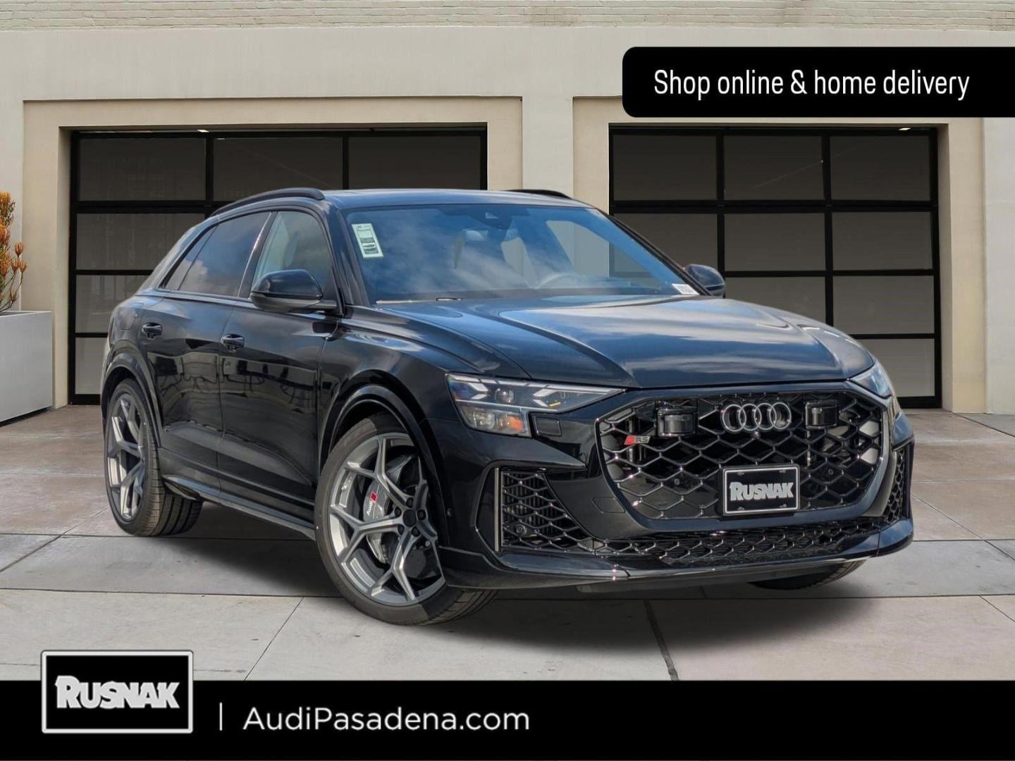 2026 Audi RS Q8 -'s photo
