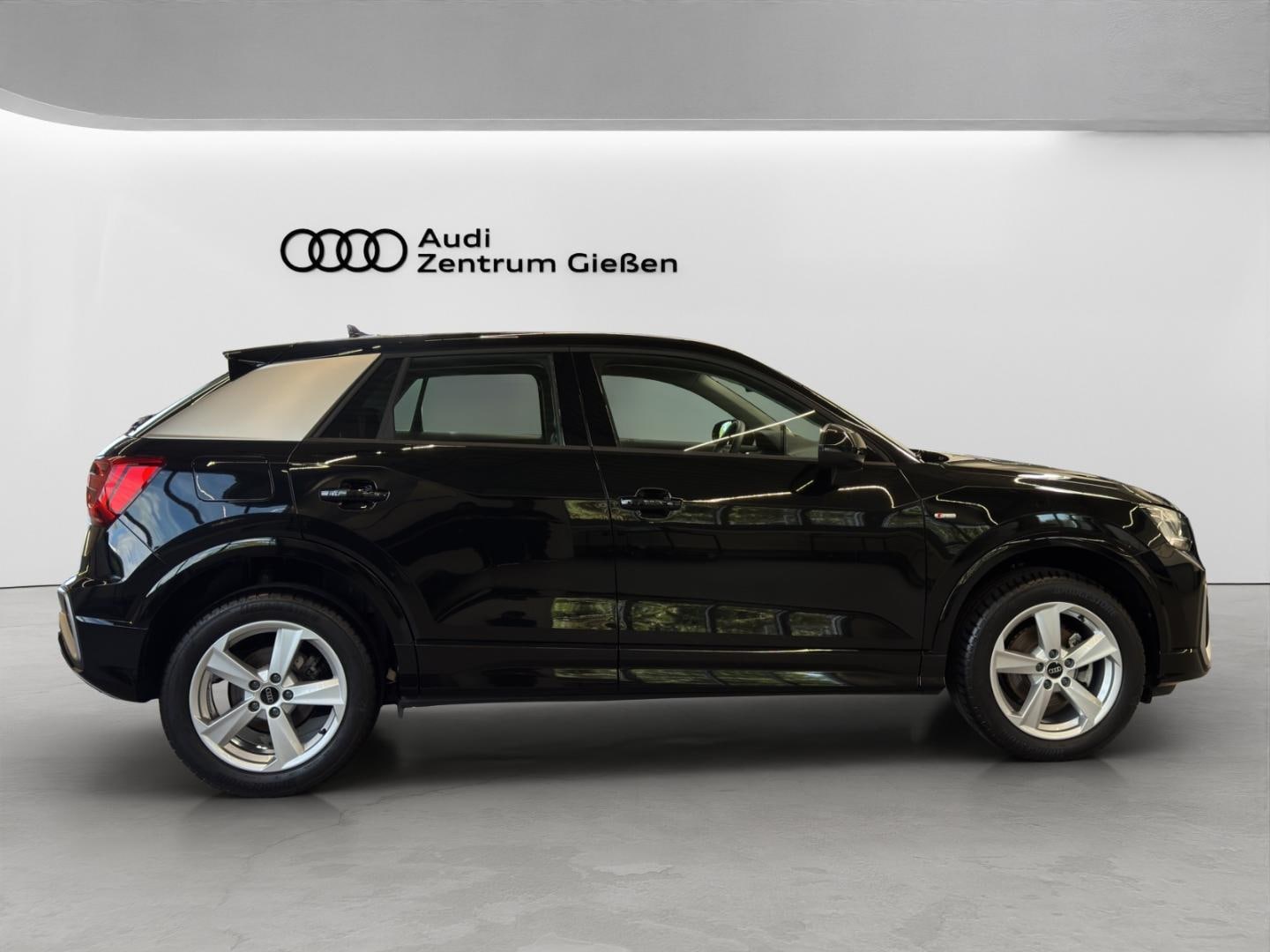 Bild über Audi Q2 S line 35 TFSI S tronic - für weitere Informationen kontaktieren Sie den Audi Partner