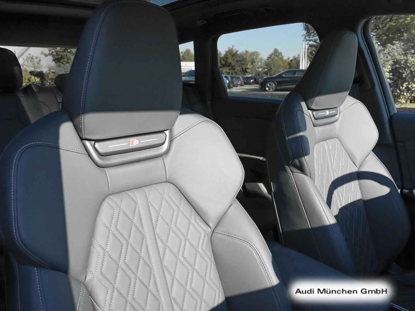 Bild über Audi Q6 SUV e-tron e-tron performance 225 kW - für weitere Informationen kontaktieren Sie den Audi Partner