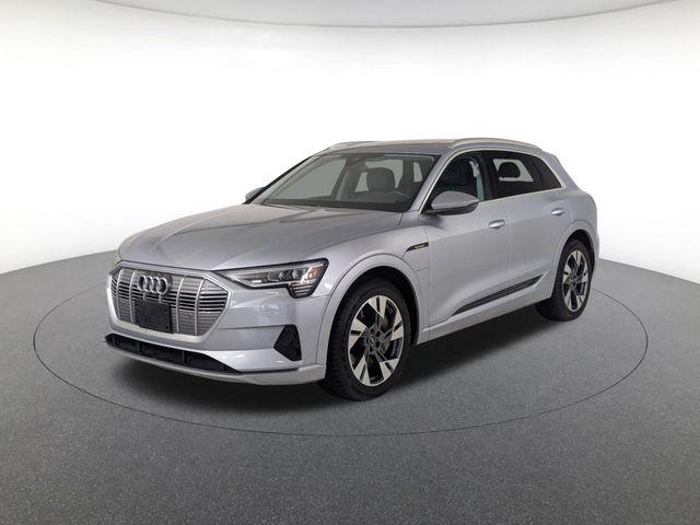 2022 Audi e-tron 95 kWh Premium quattro's photo