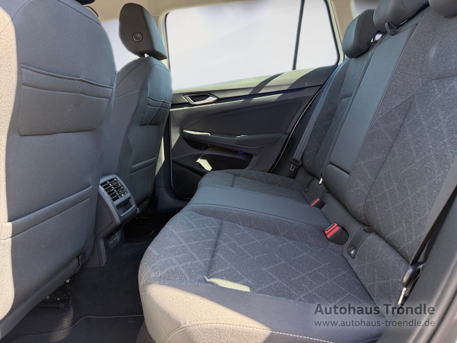 Volkswagen Golf Variant Life