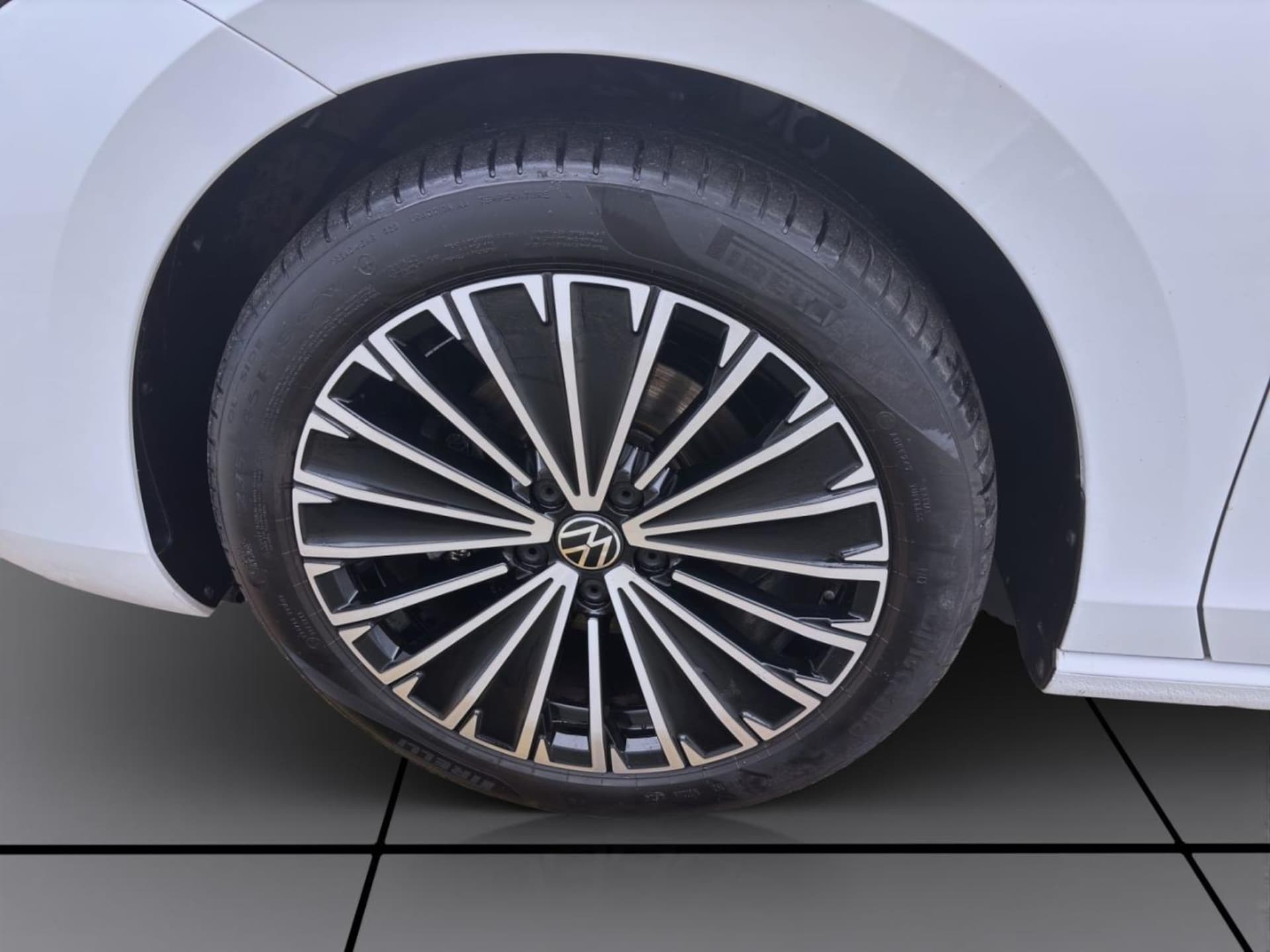 Volkswagen Passat Elegance