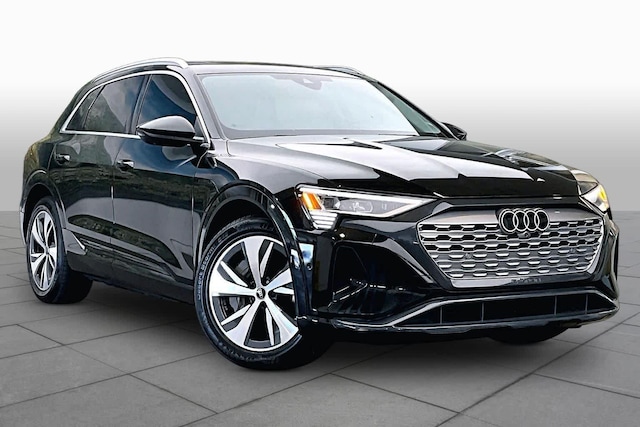 2024 Audi Q8 e-tron