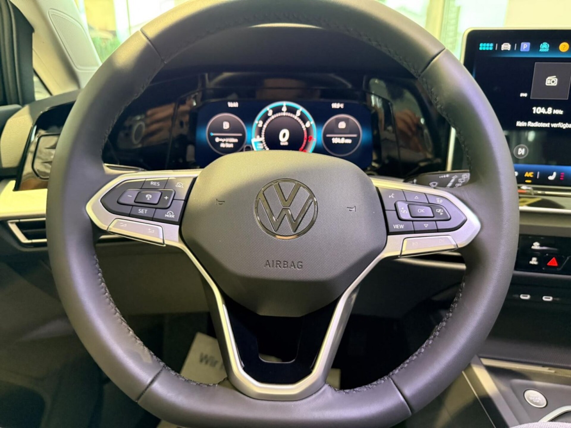 Volkswagen Golf Life
