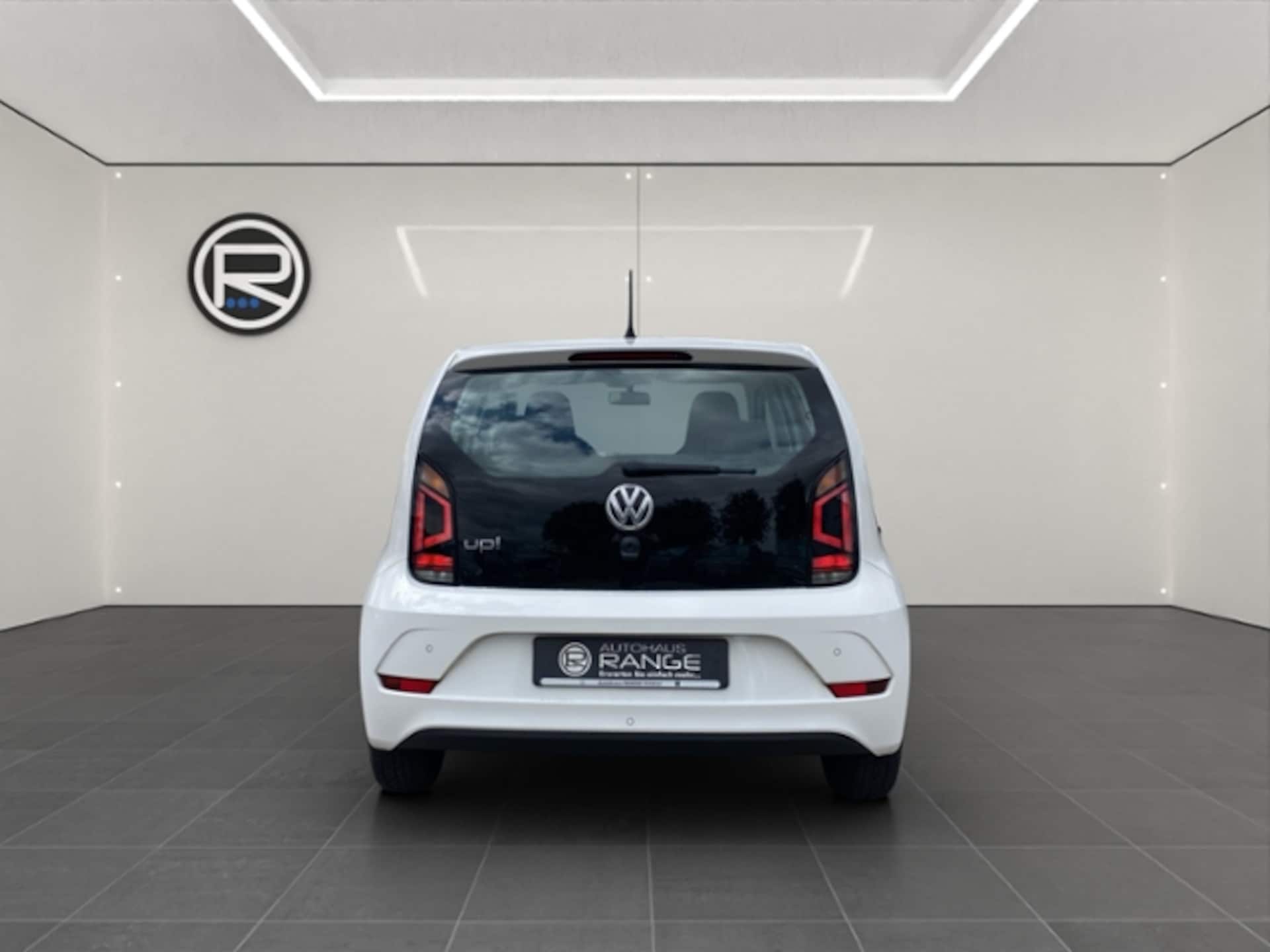 Volkswagen up! move up!